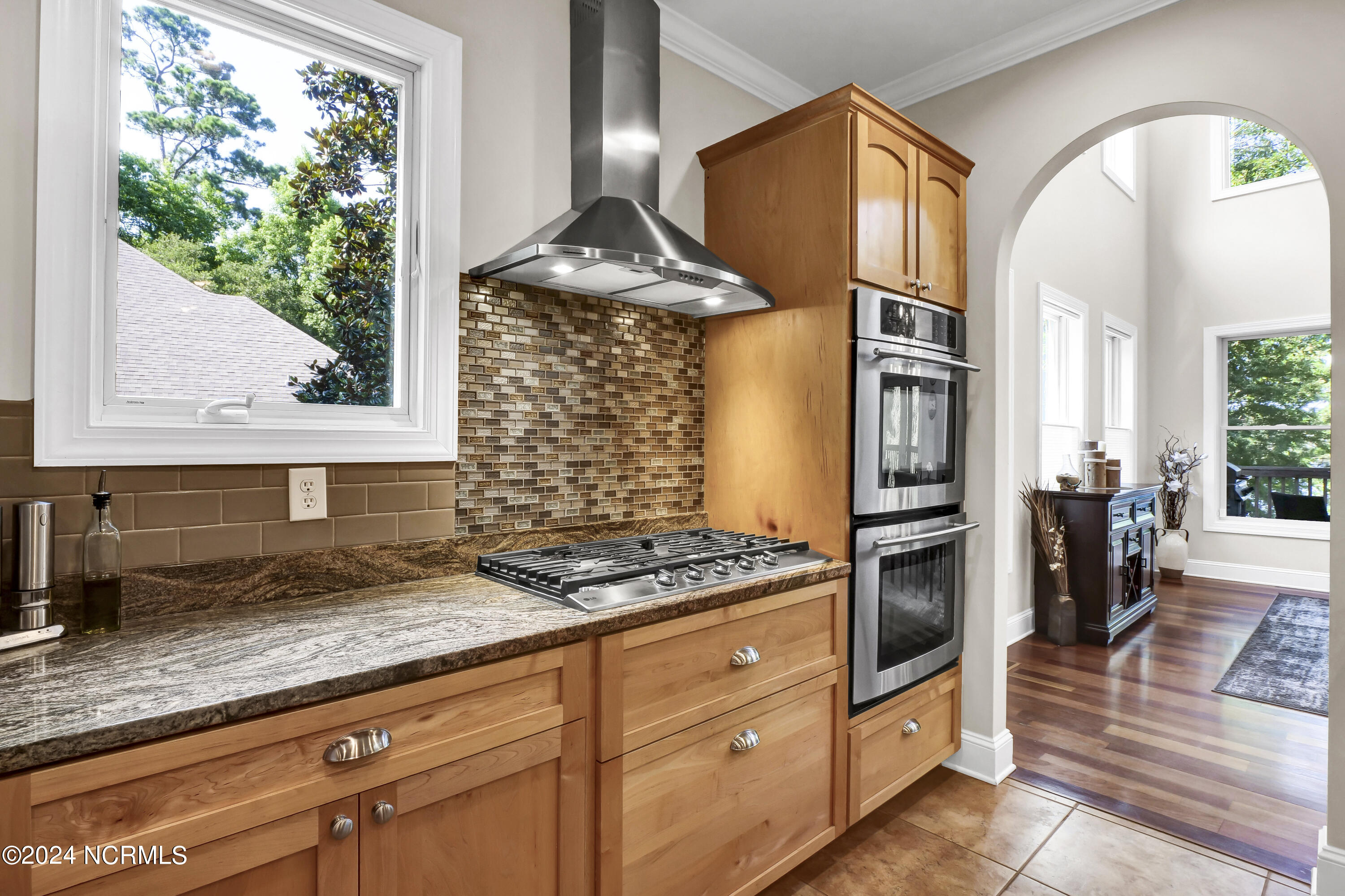 121 E High Bluff Drive