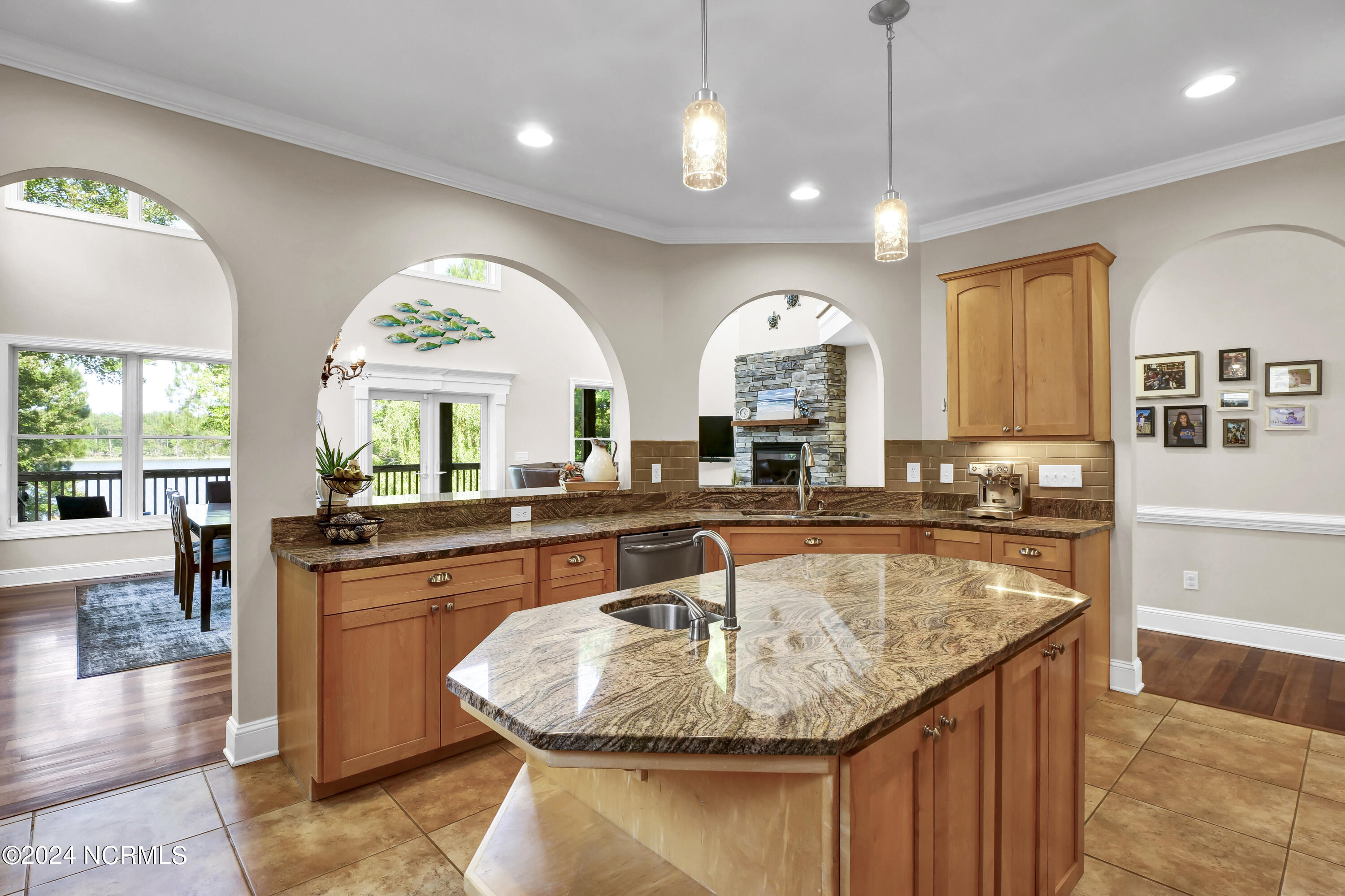 121 E High Bluff Drive