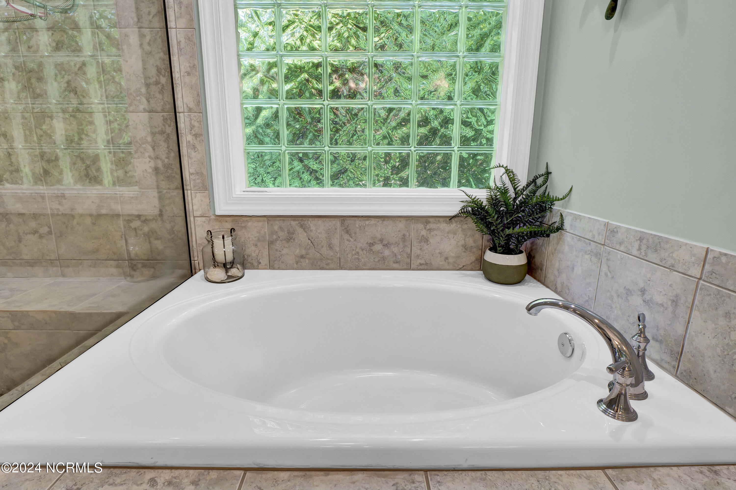 121 E High Bluff Drive