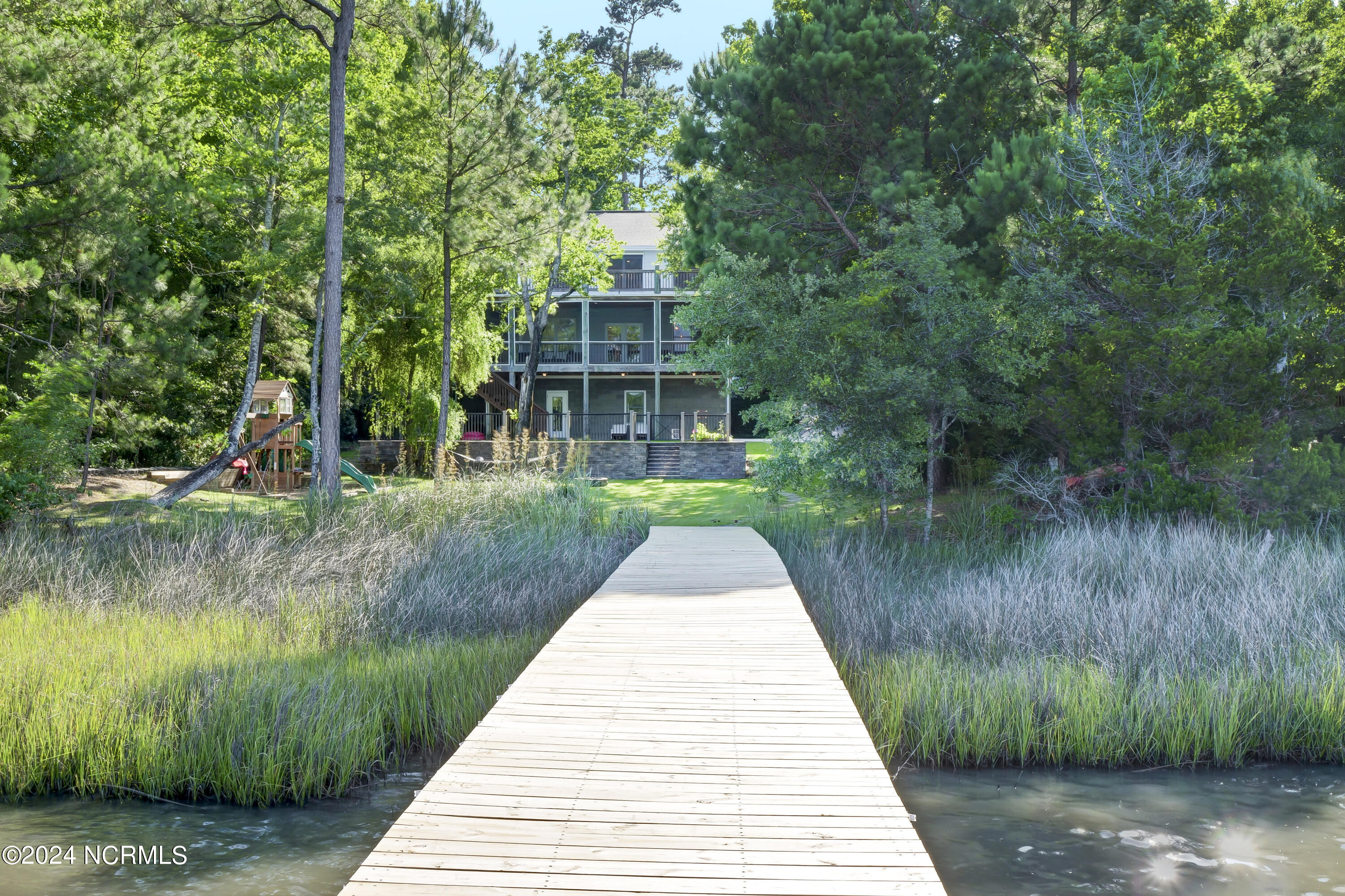 121 E High Bluff Drive