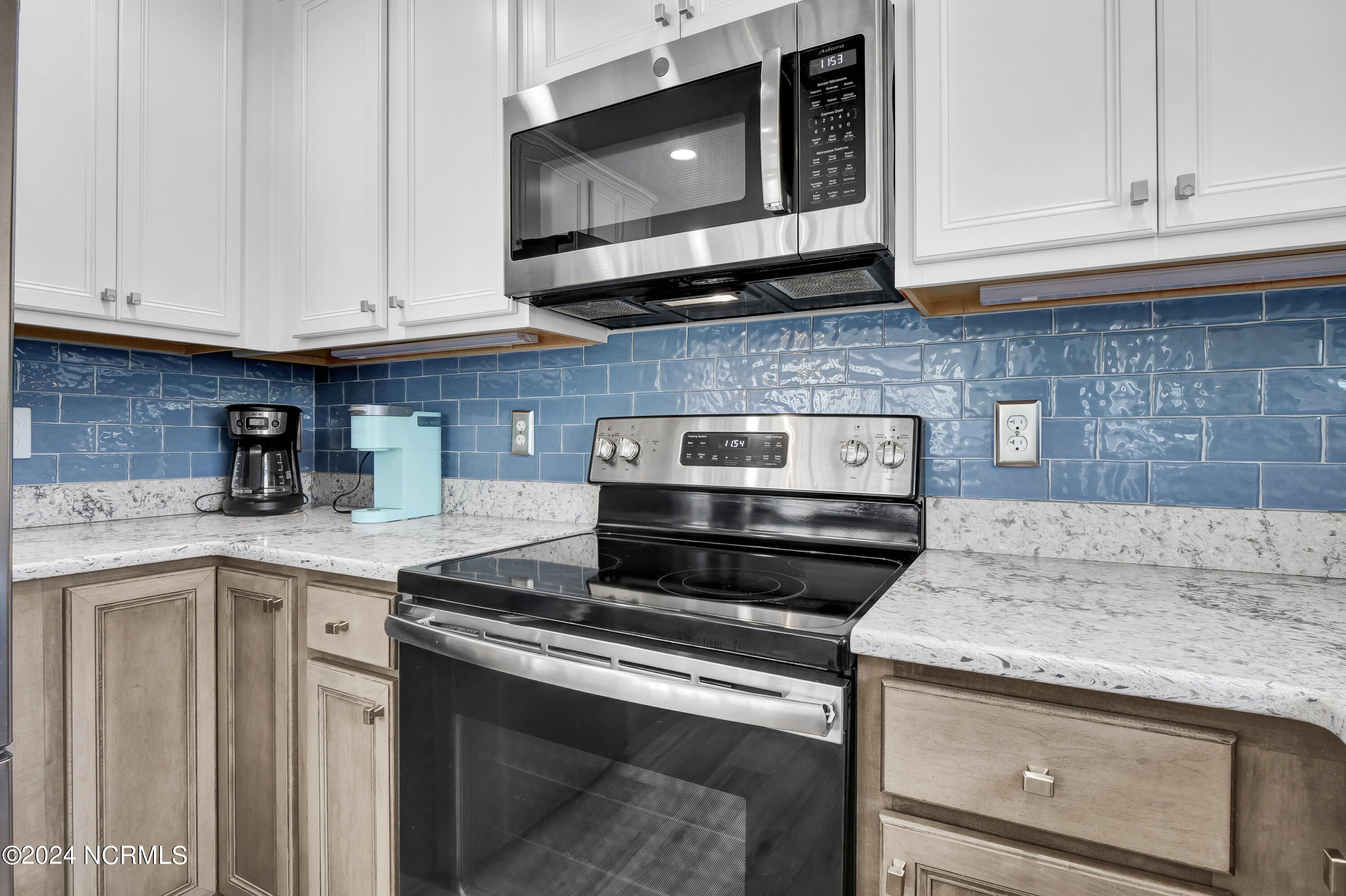 2301 New River Inlet Road, 2