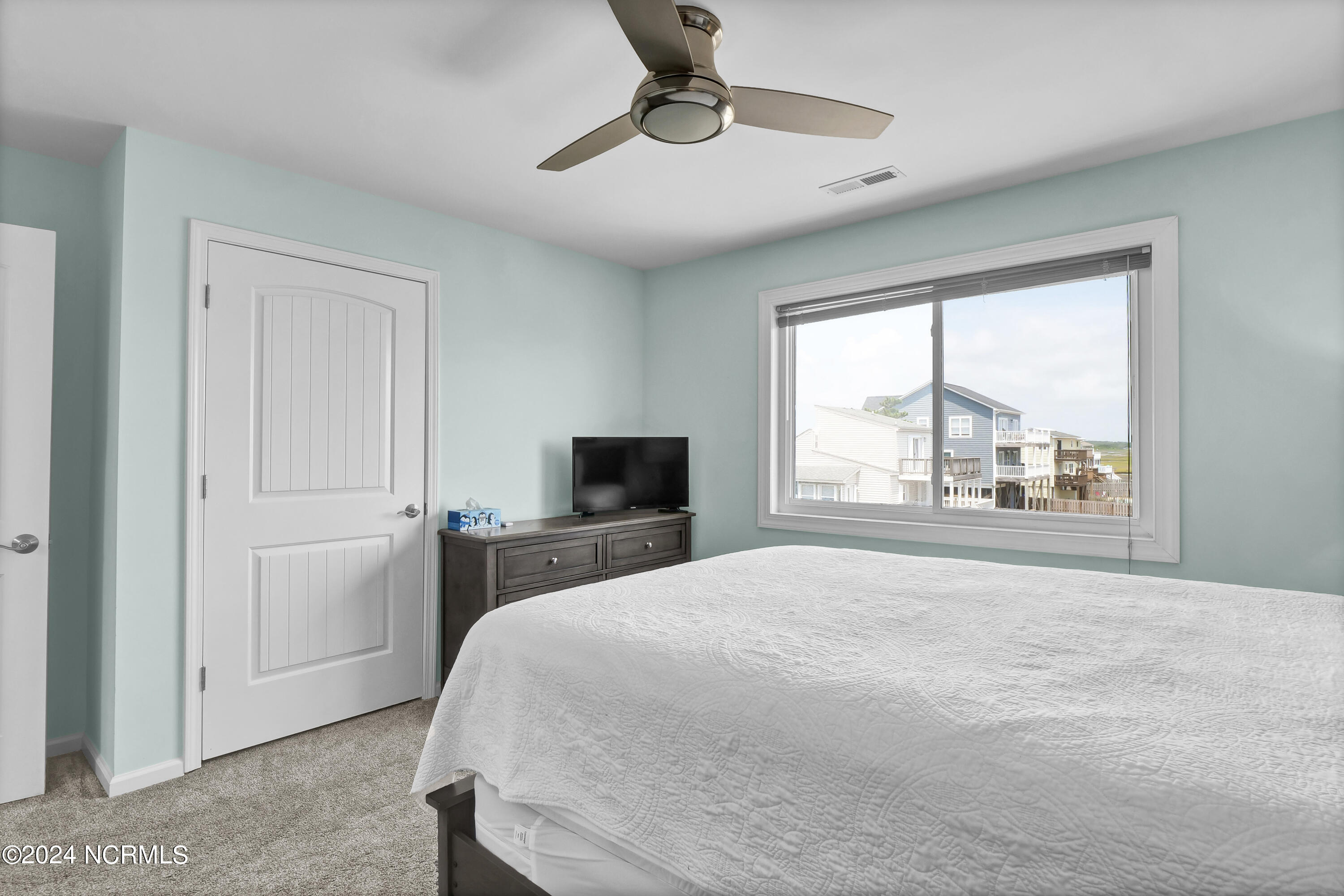 2301 New River Inlet Road, 2