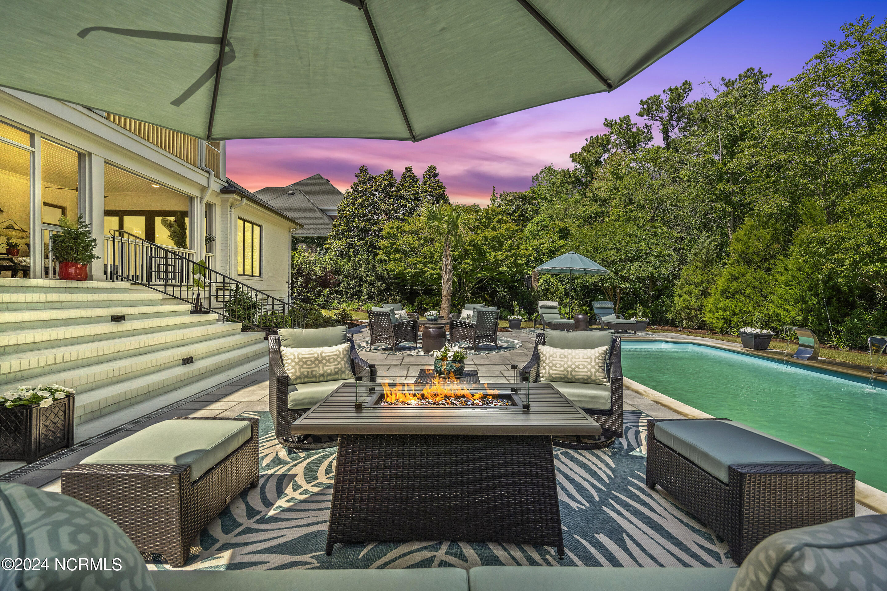 1208 Great Oaks Drive