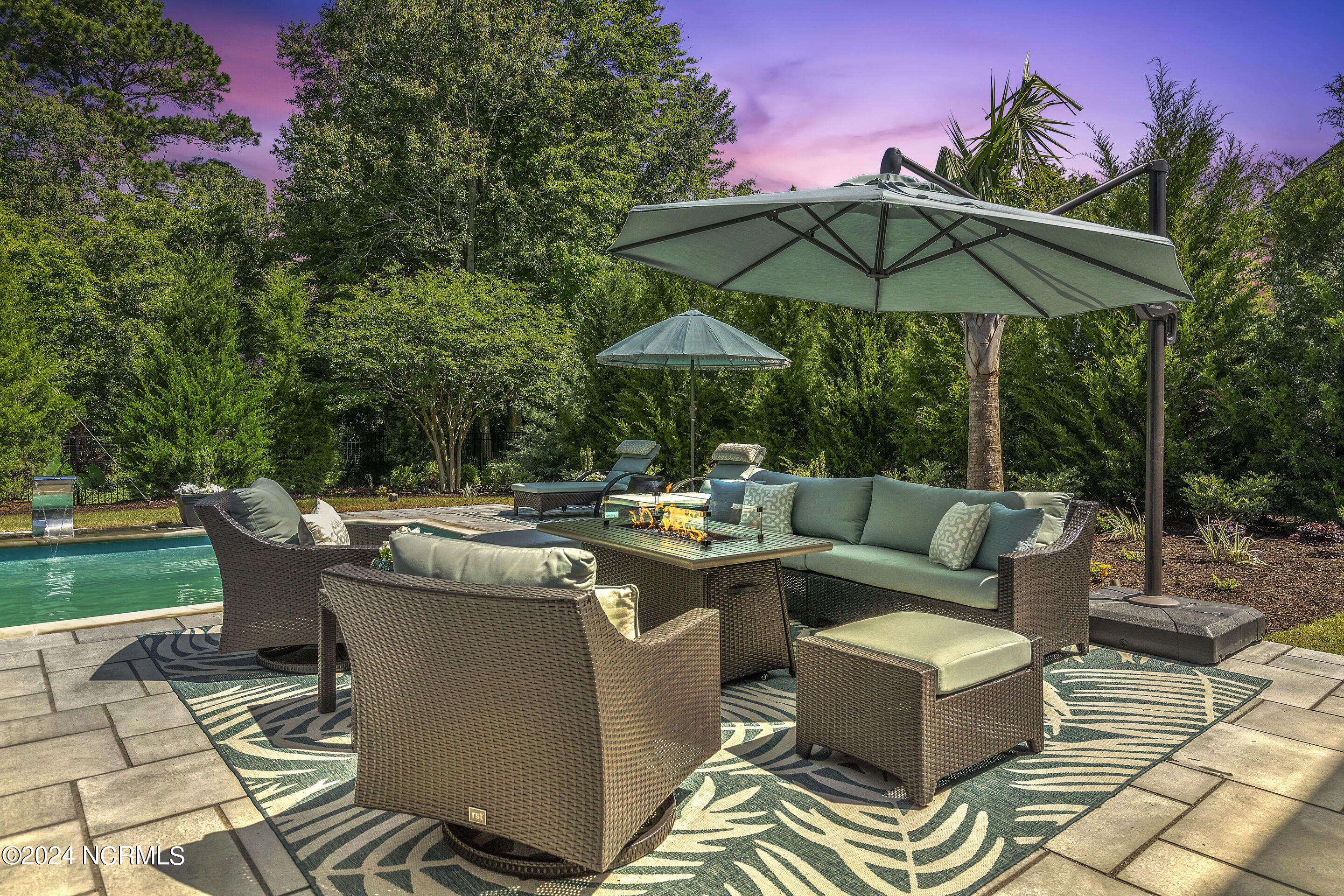 1208 Great Oaks Drive