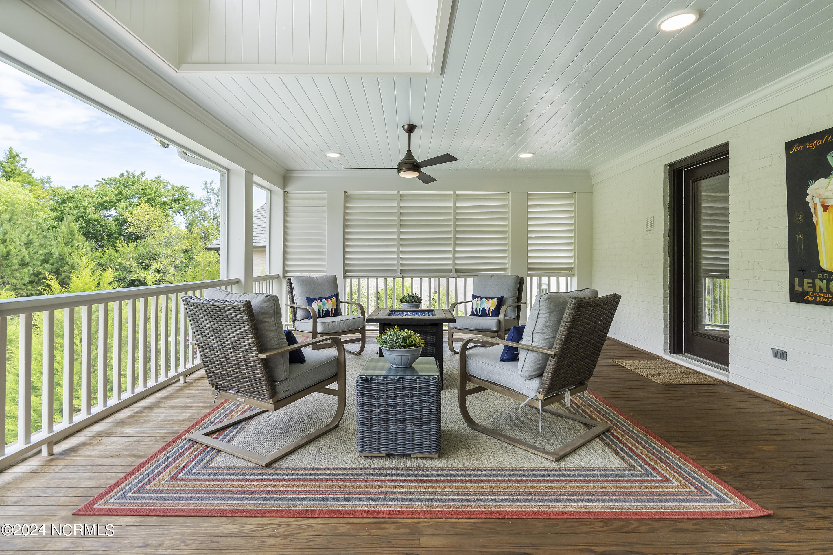 1208 Great Oaks Drive