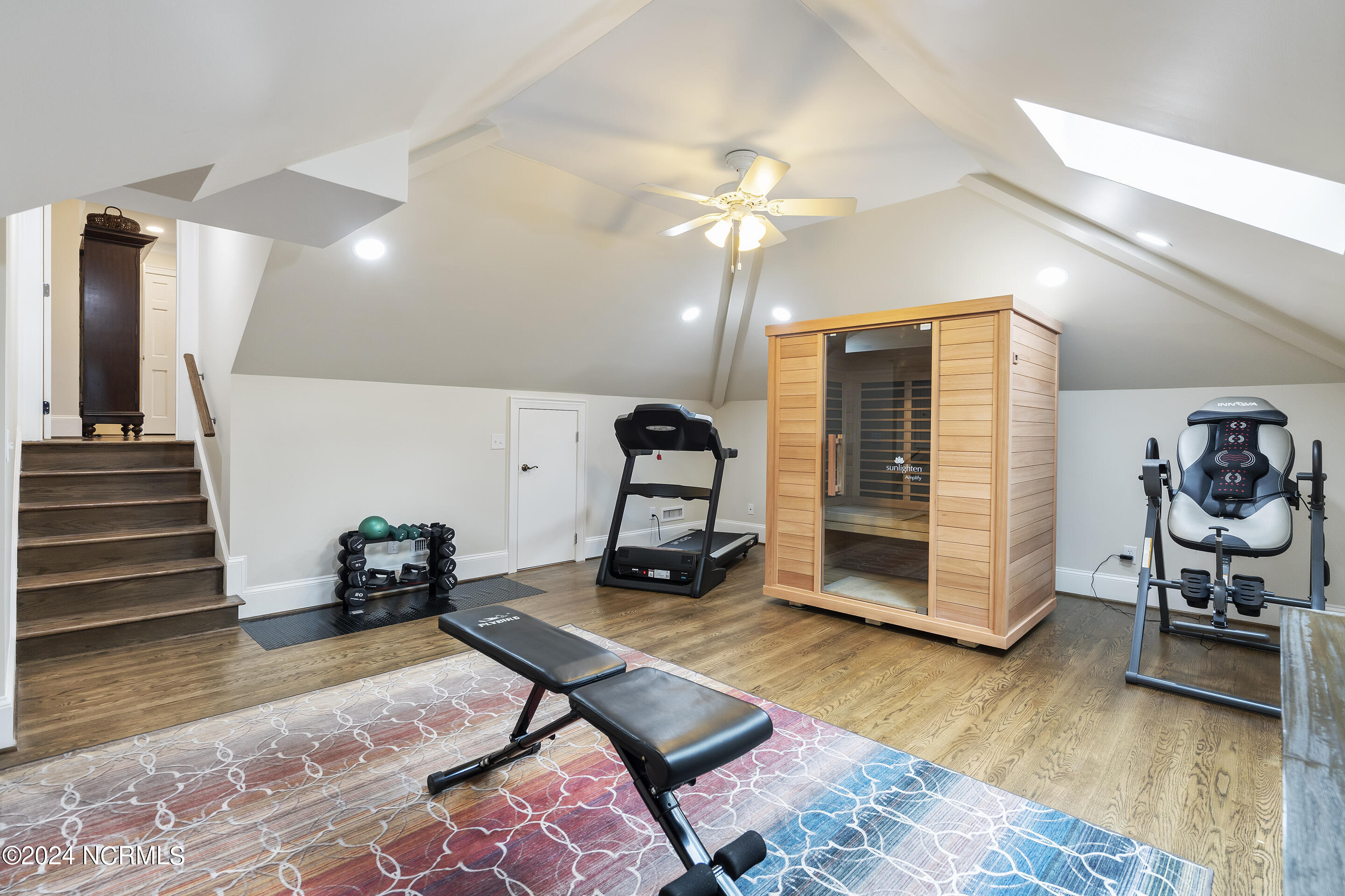 1208 Great Oaks Drive