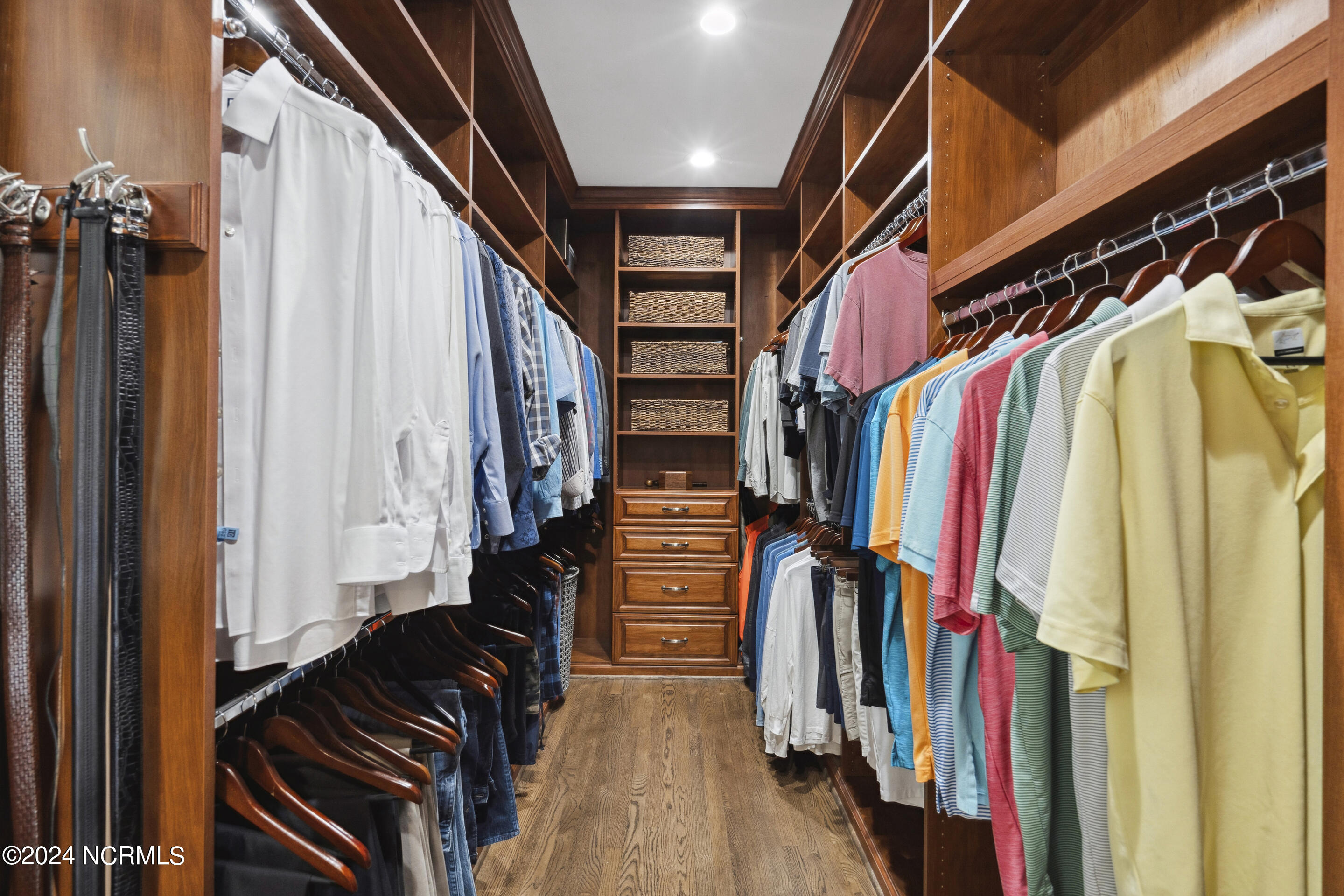 1208 Great Oaks Drive