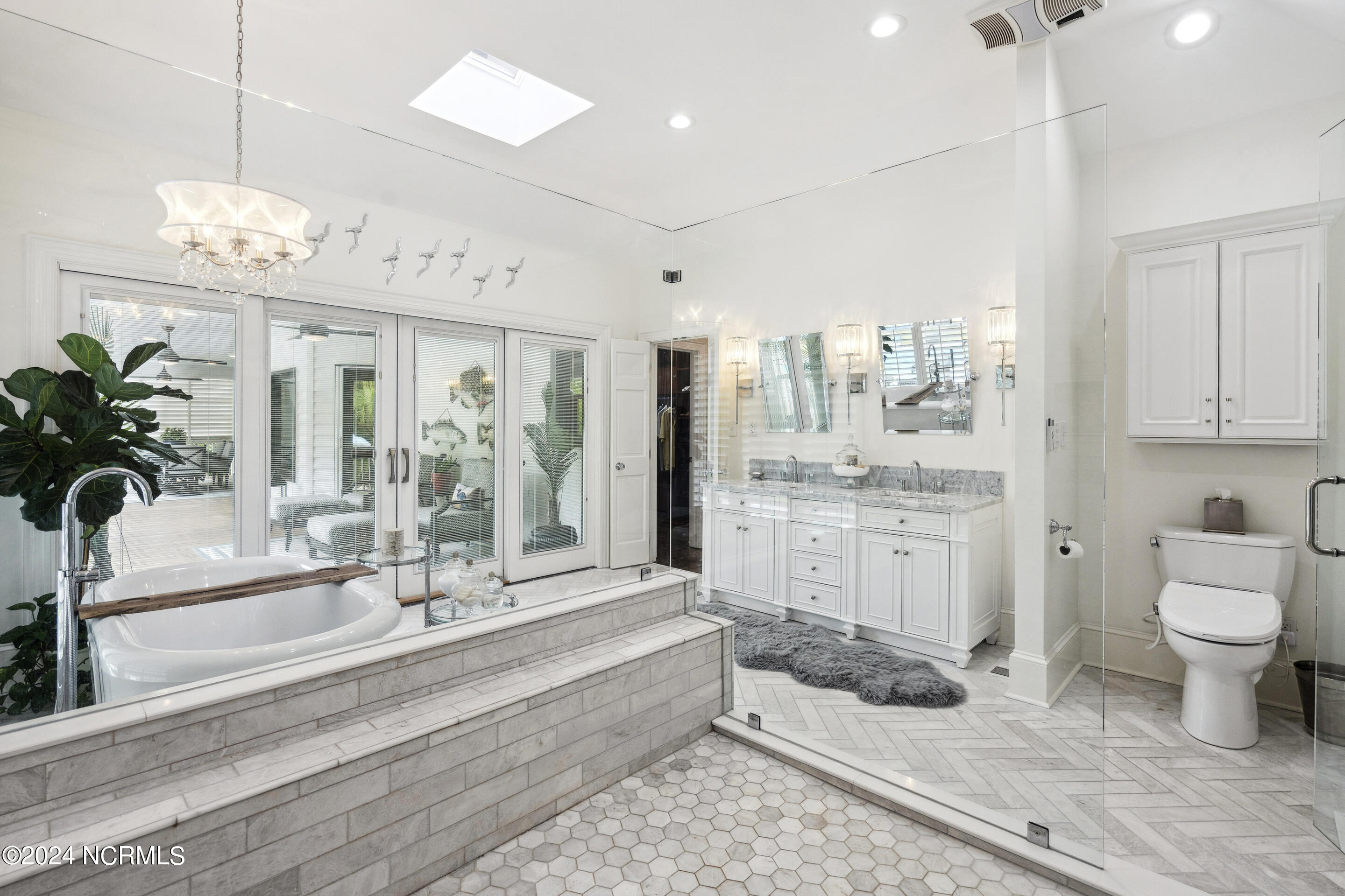 1208 Great Oaks Drive