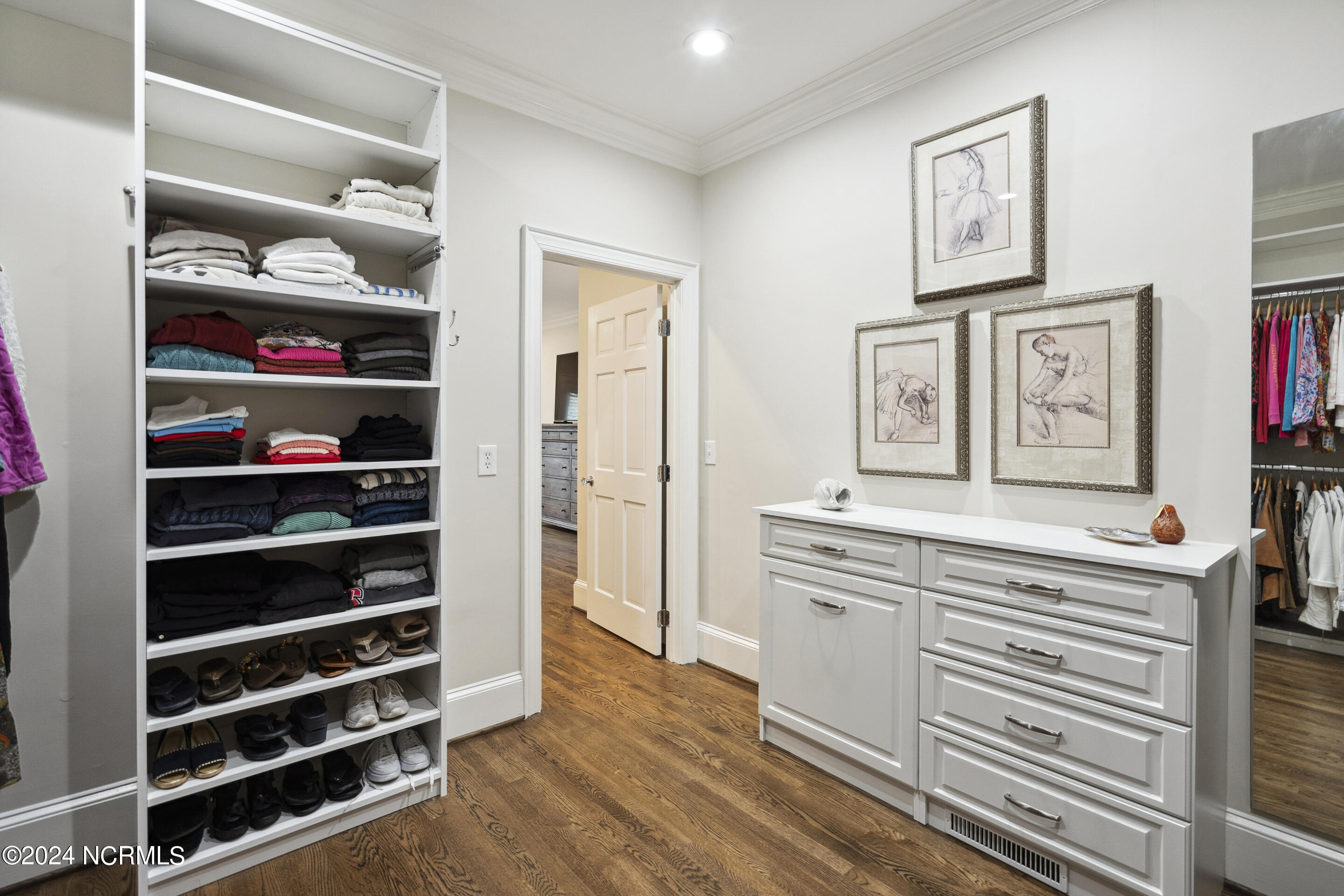 1208 Great Oaks Drive