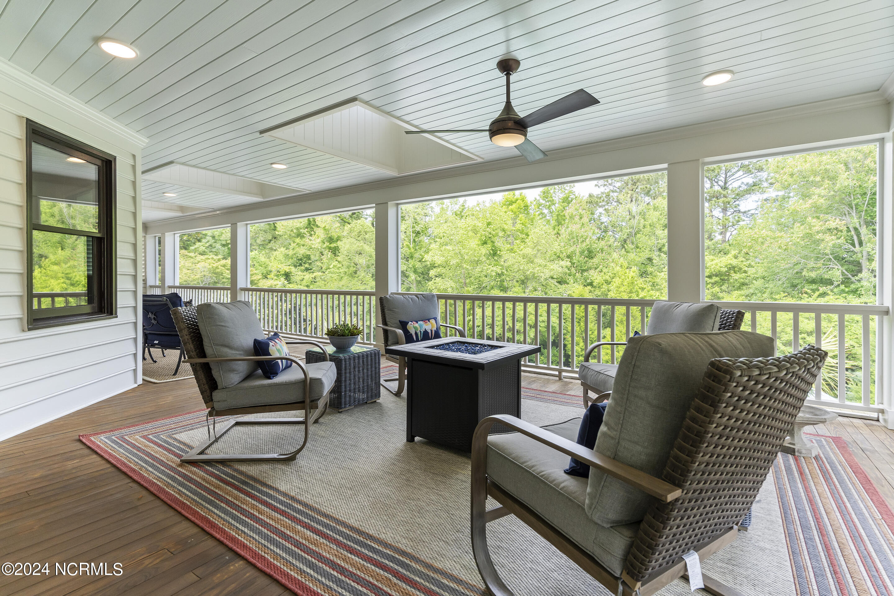 1208 Great Oaks Drive