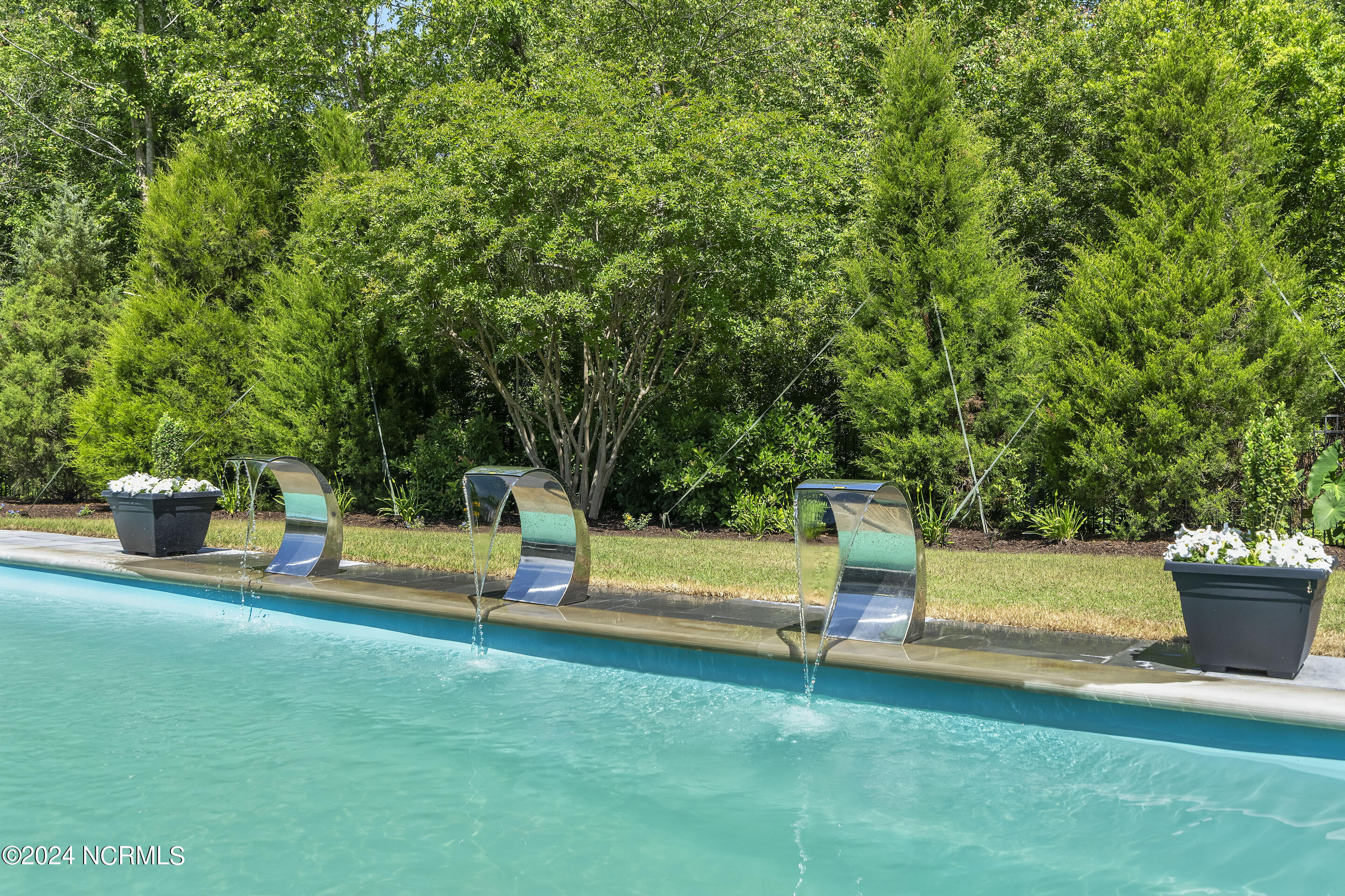 1208 Great Oaks Drive