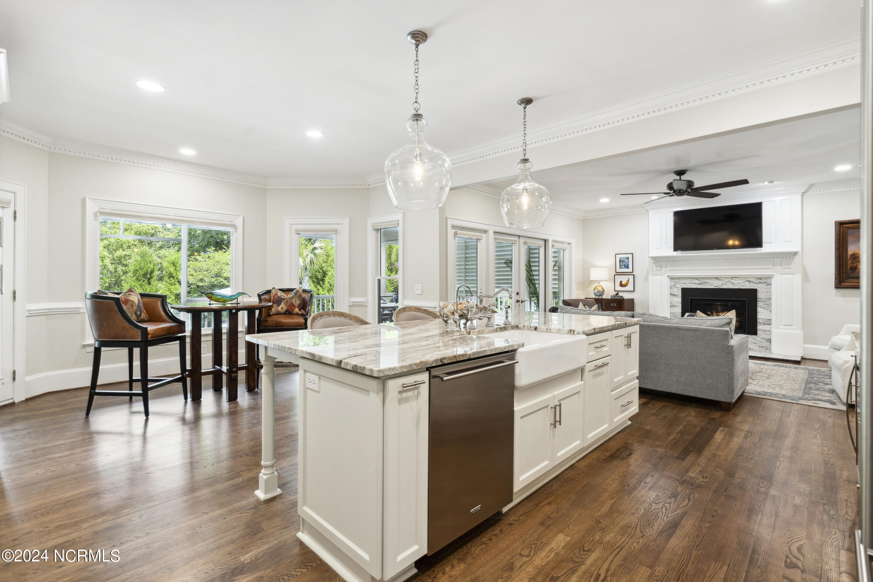 1208 Great Oaks Drive