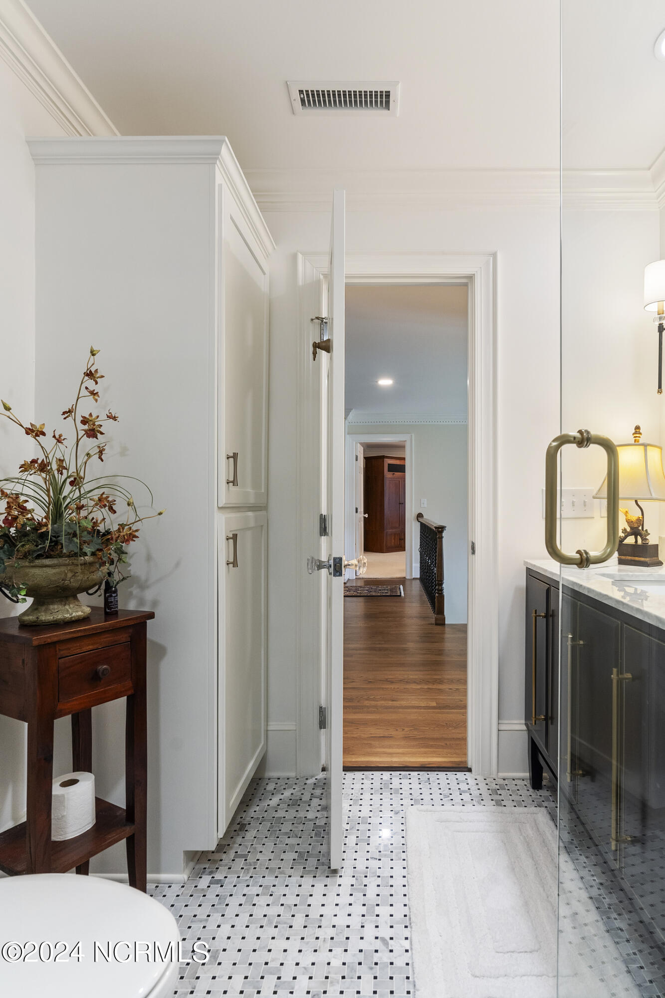 1208 Great Oaks Drive