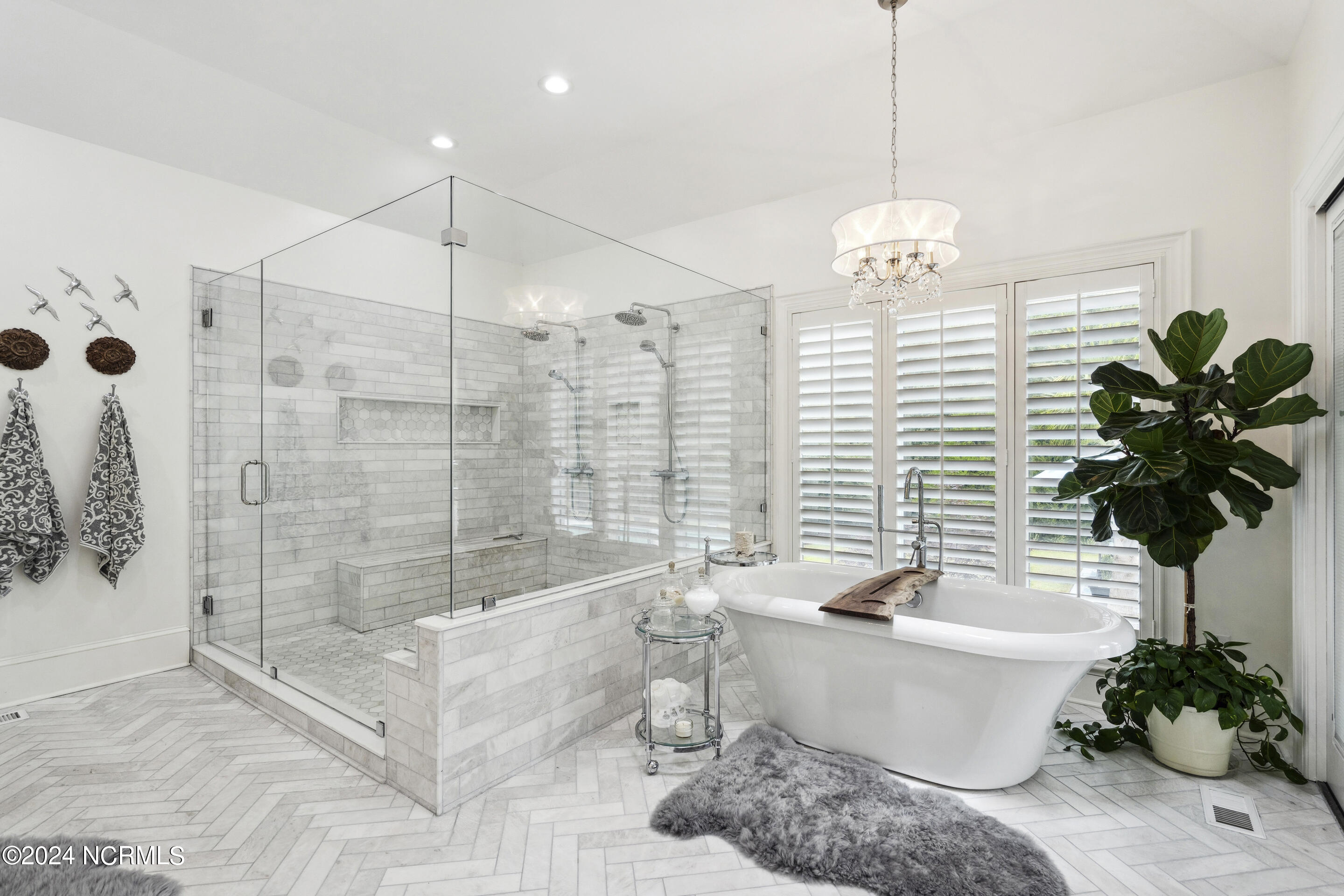 1208 Great Oaks Drive