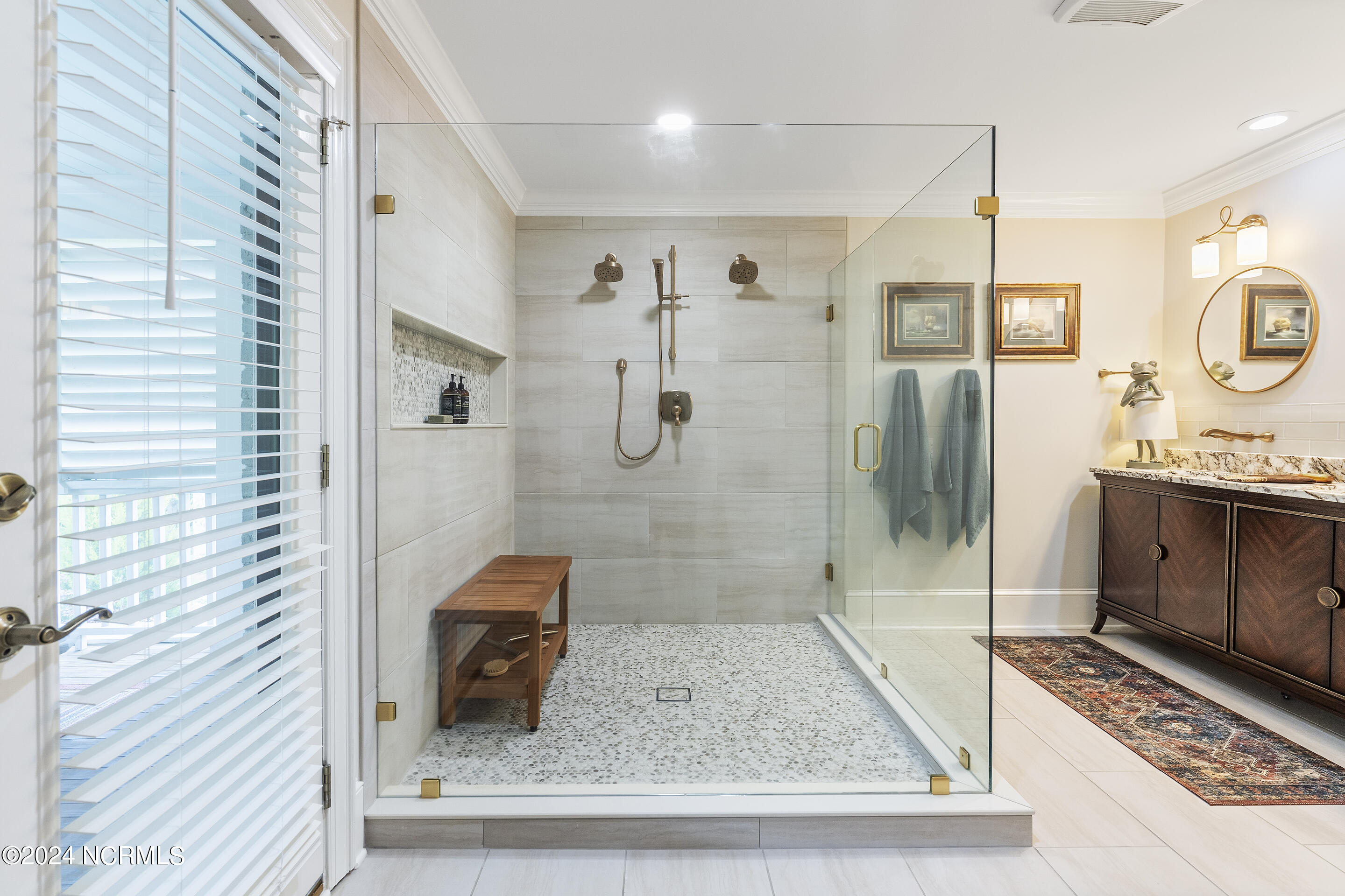 1208 Great Oaks Drive