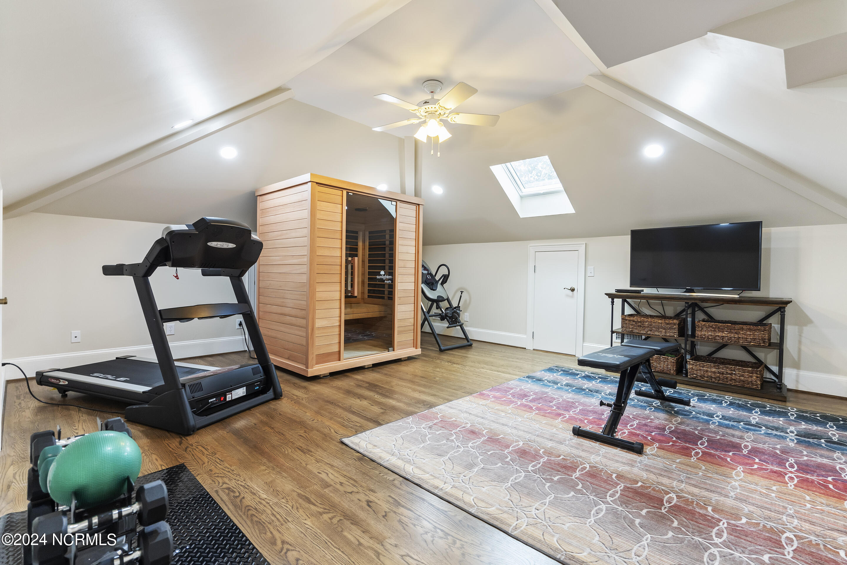 1208 Great Oaks Drive