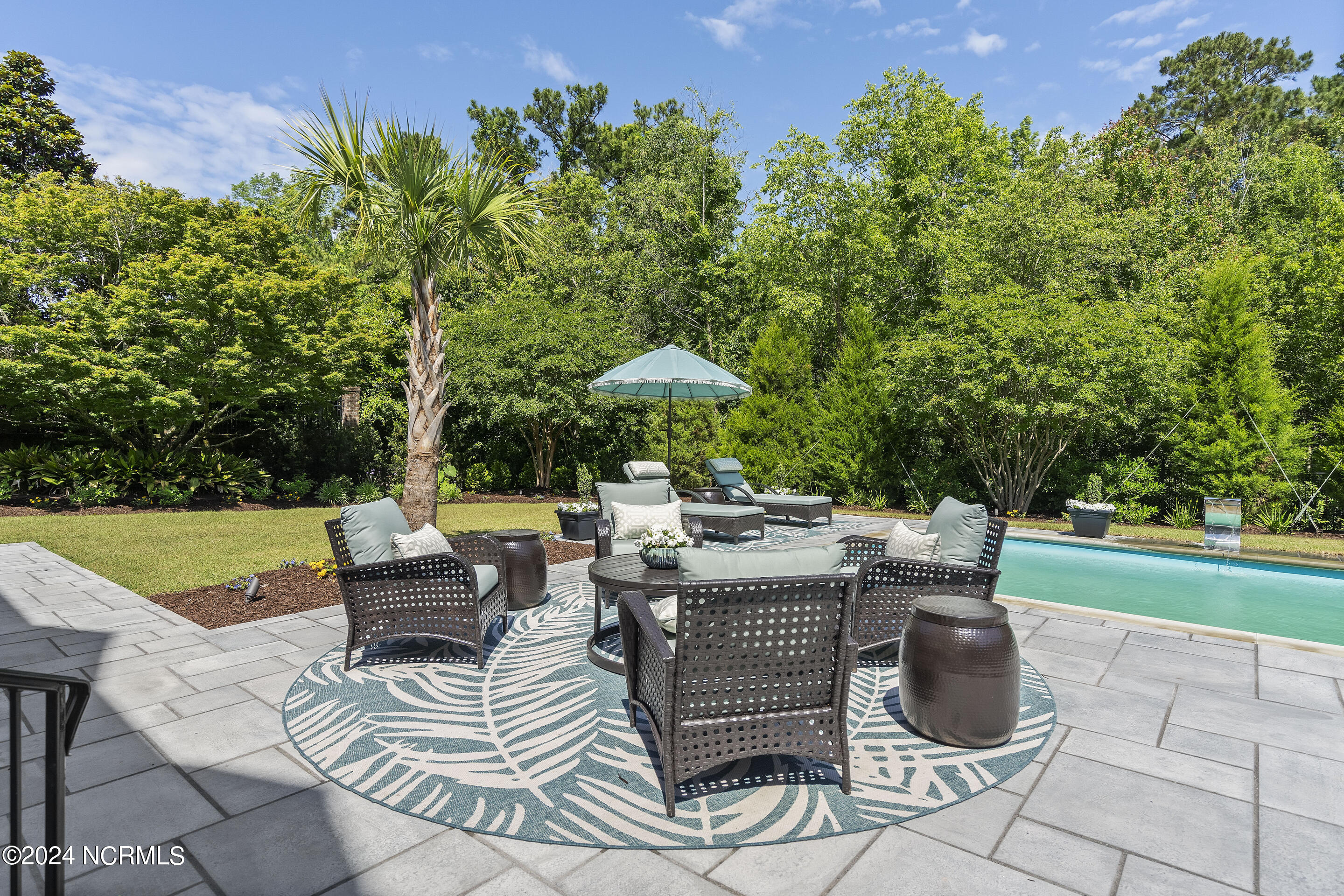 1208 Great Oaks Drive