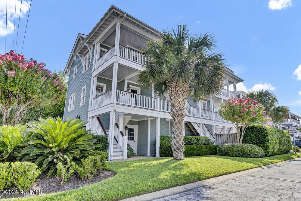 1500 N Lumina Avenue