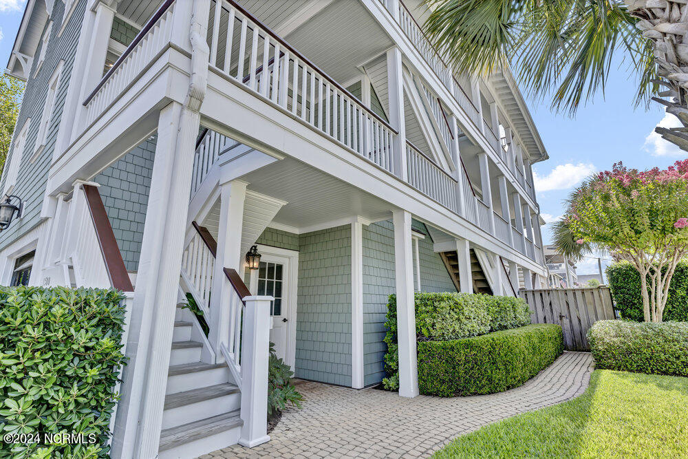 1500 N Lumina Avenue