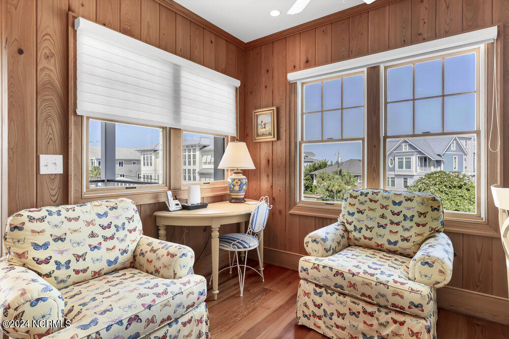 1500 N Lumina Avenue