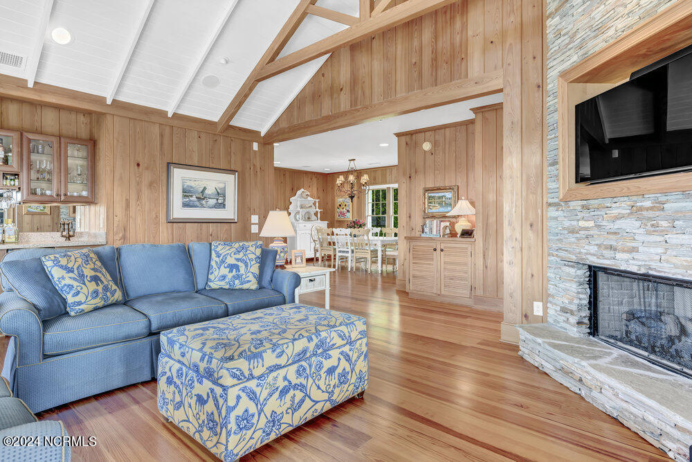 1500 N Lumina Avenue