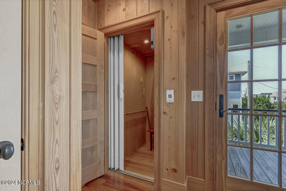 1500 N Lumina Avenue