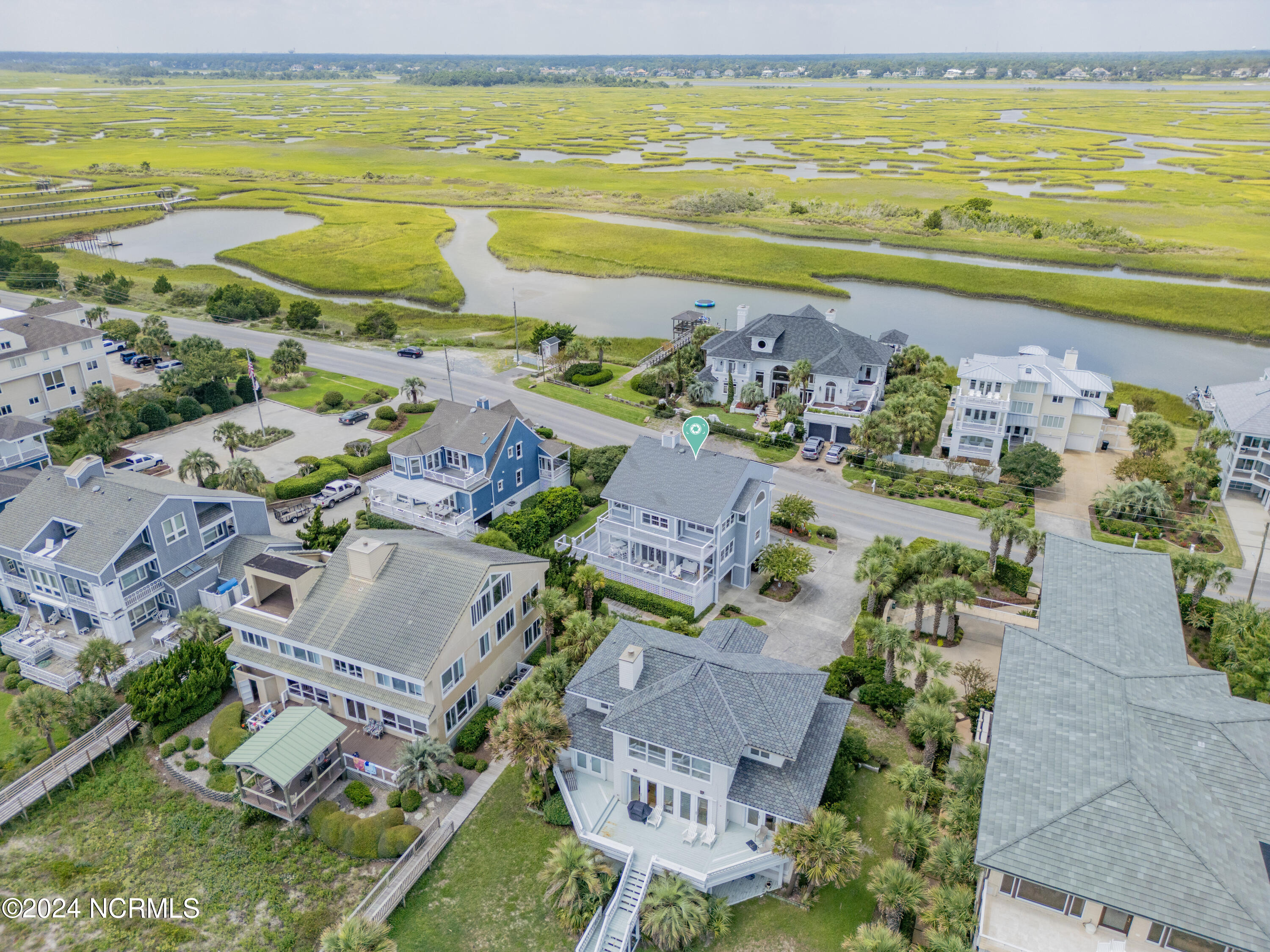 2612 N Lumina Avenue