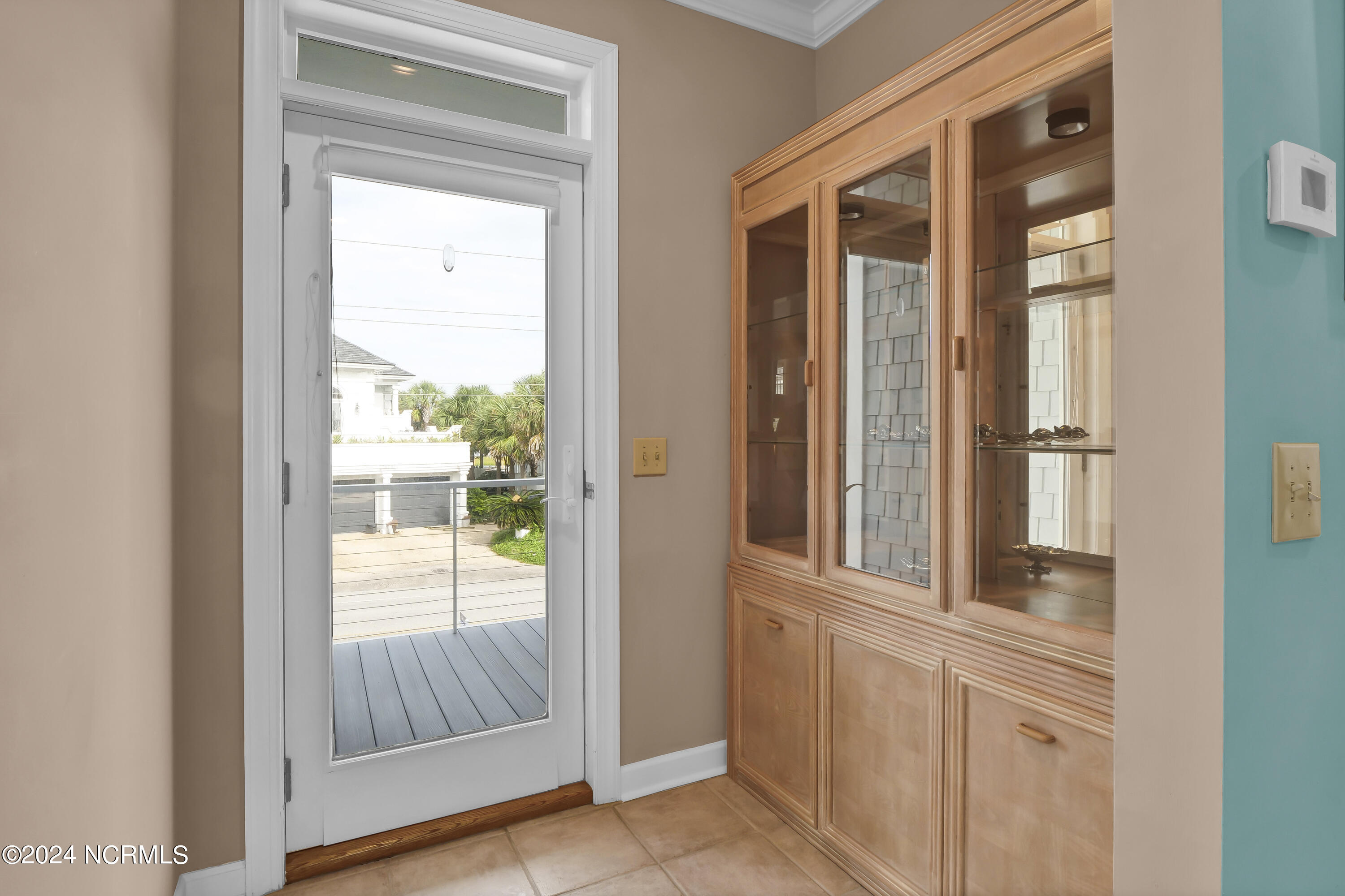 2612 N Lumina Avenue