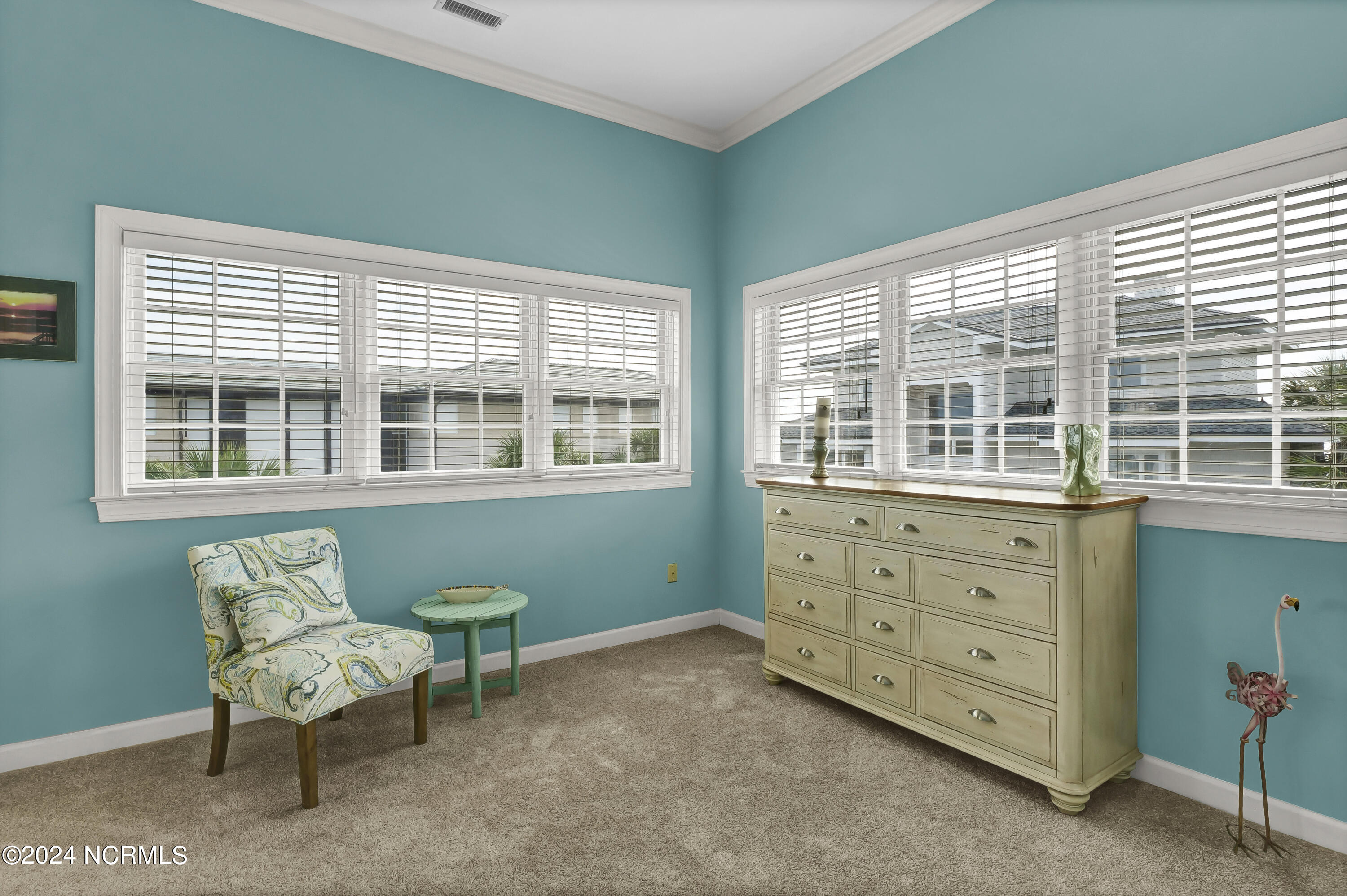 2612 N Lumina Avenue