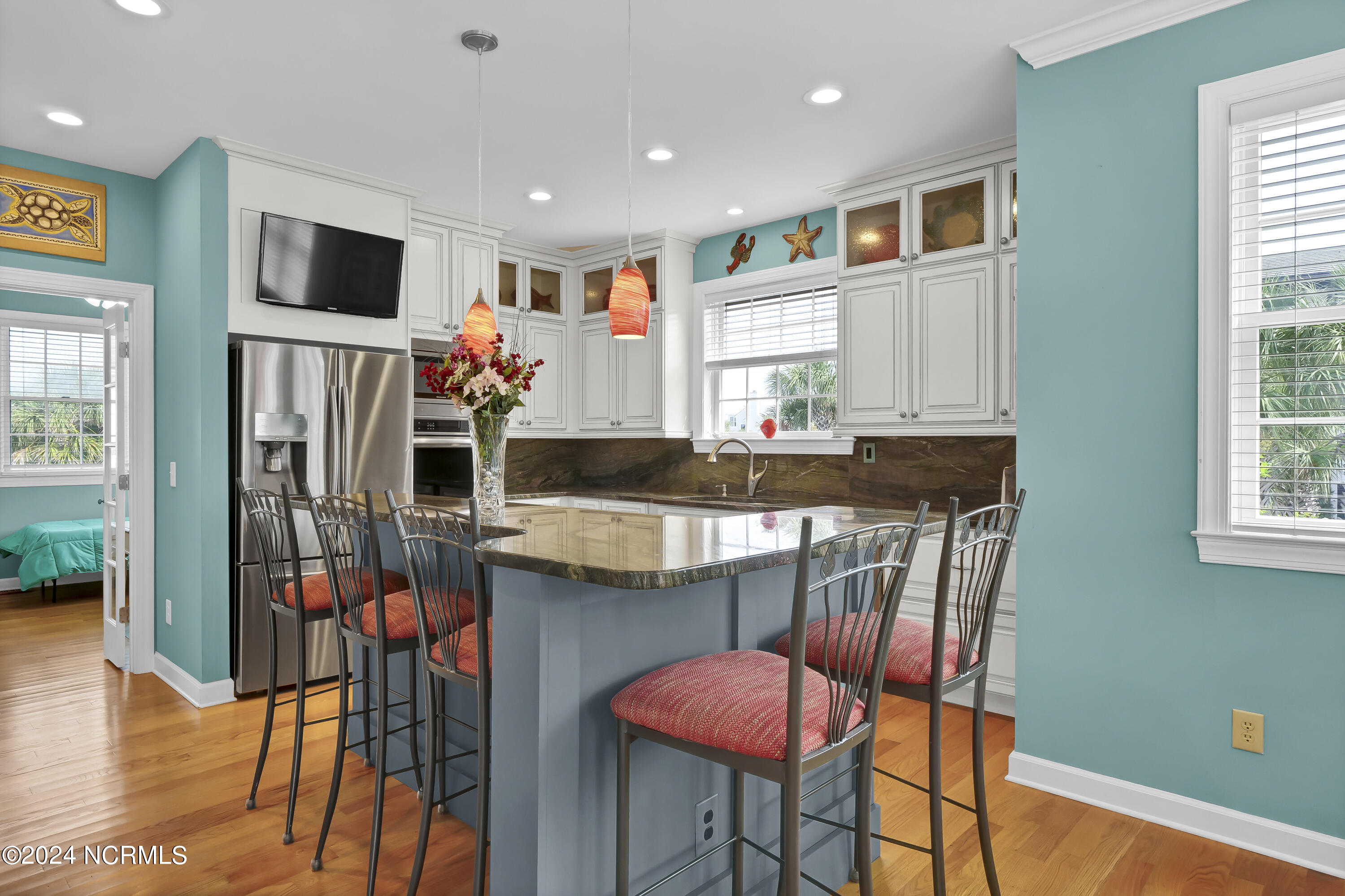 2612 N Lumina Avenue