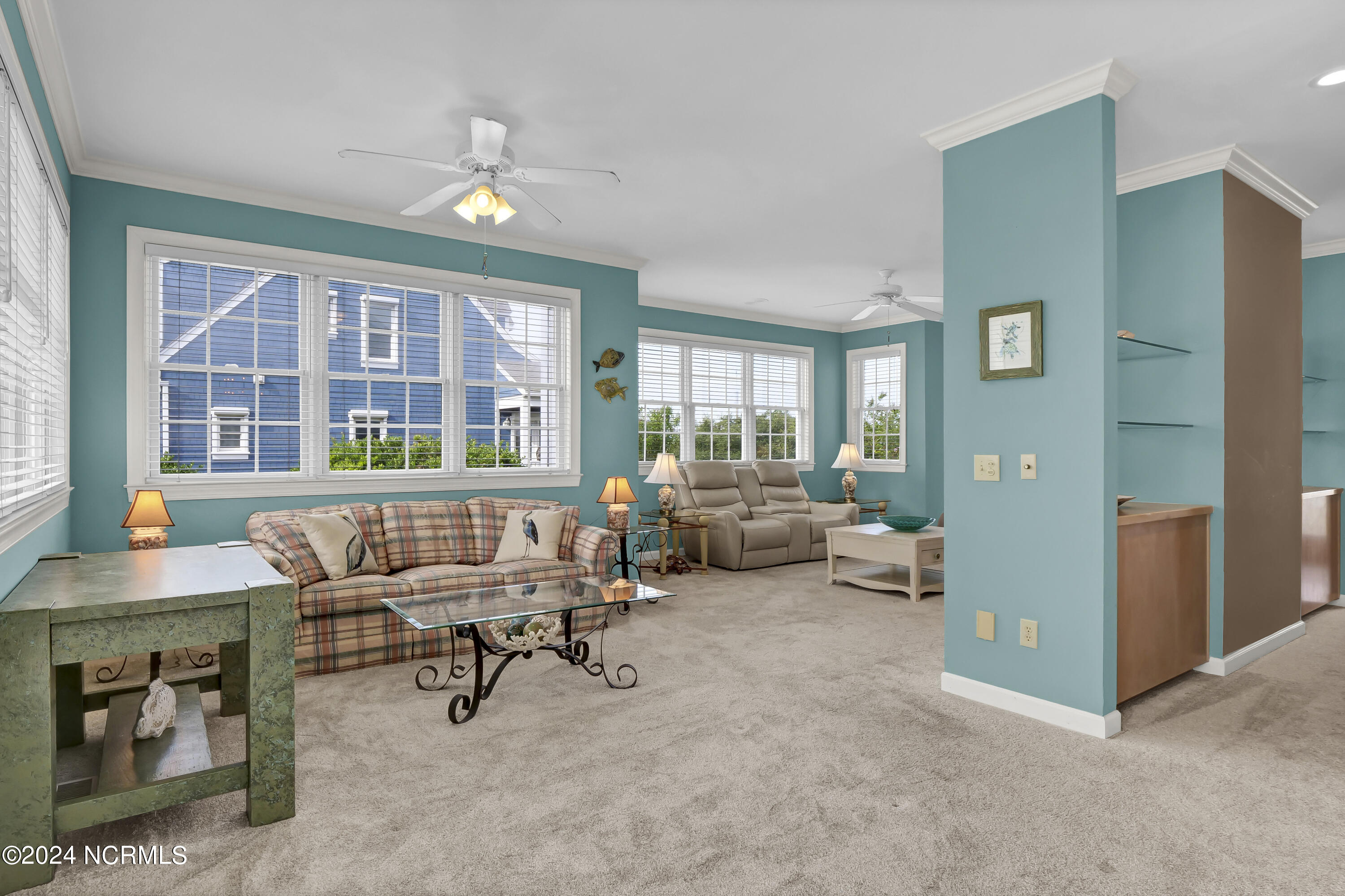 2612 N Lumina Avenue