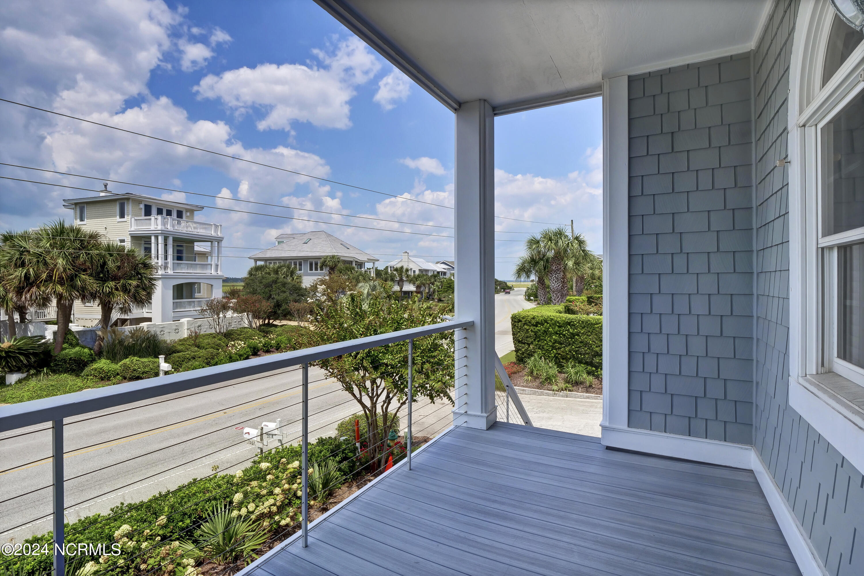 2612 N Lumina Avenue