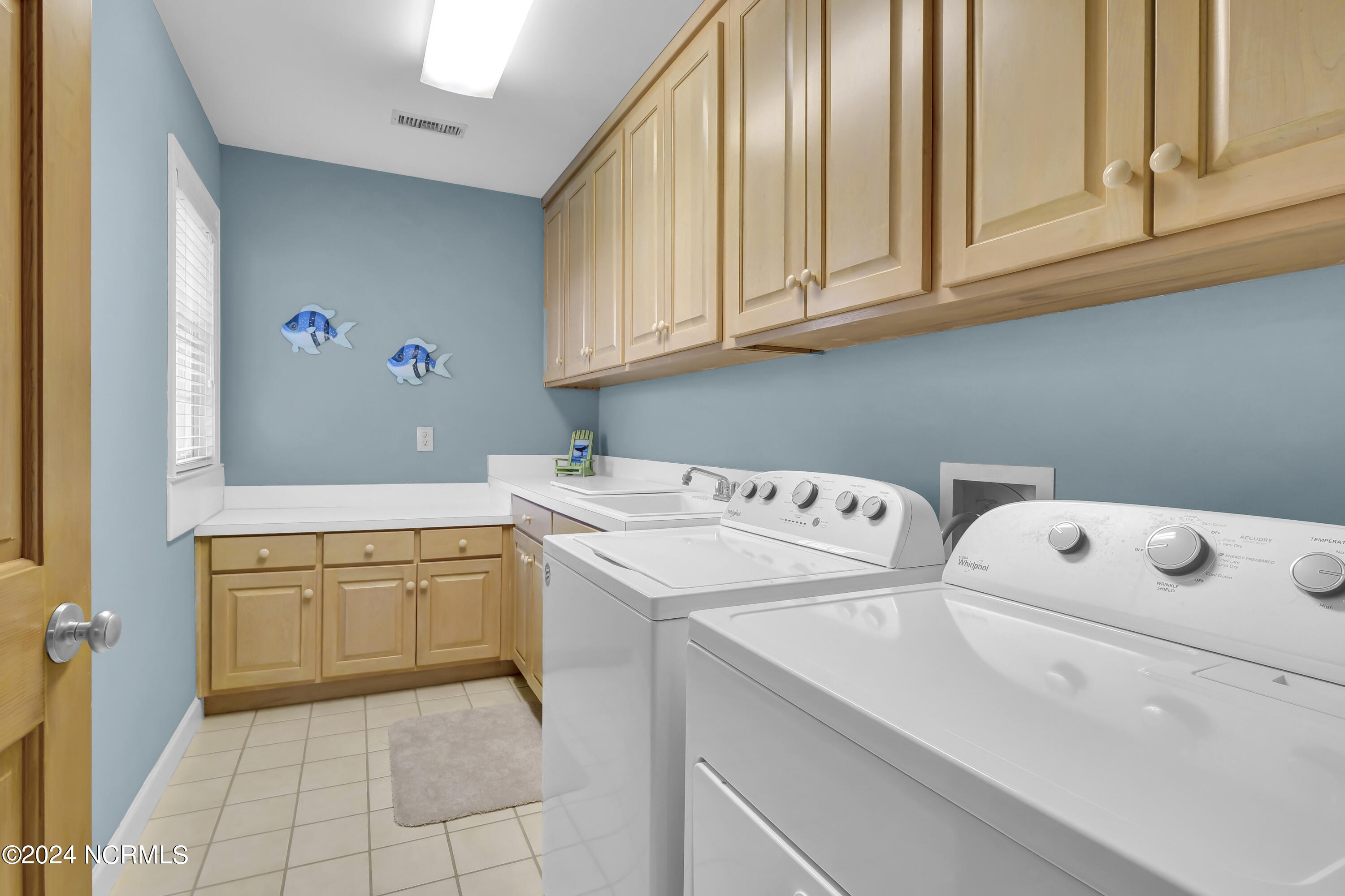 2612 N Lumina Avenue