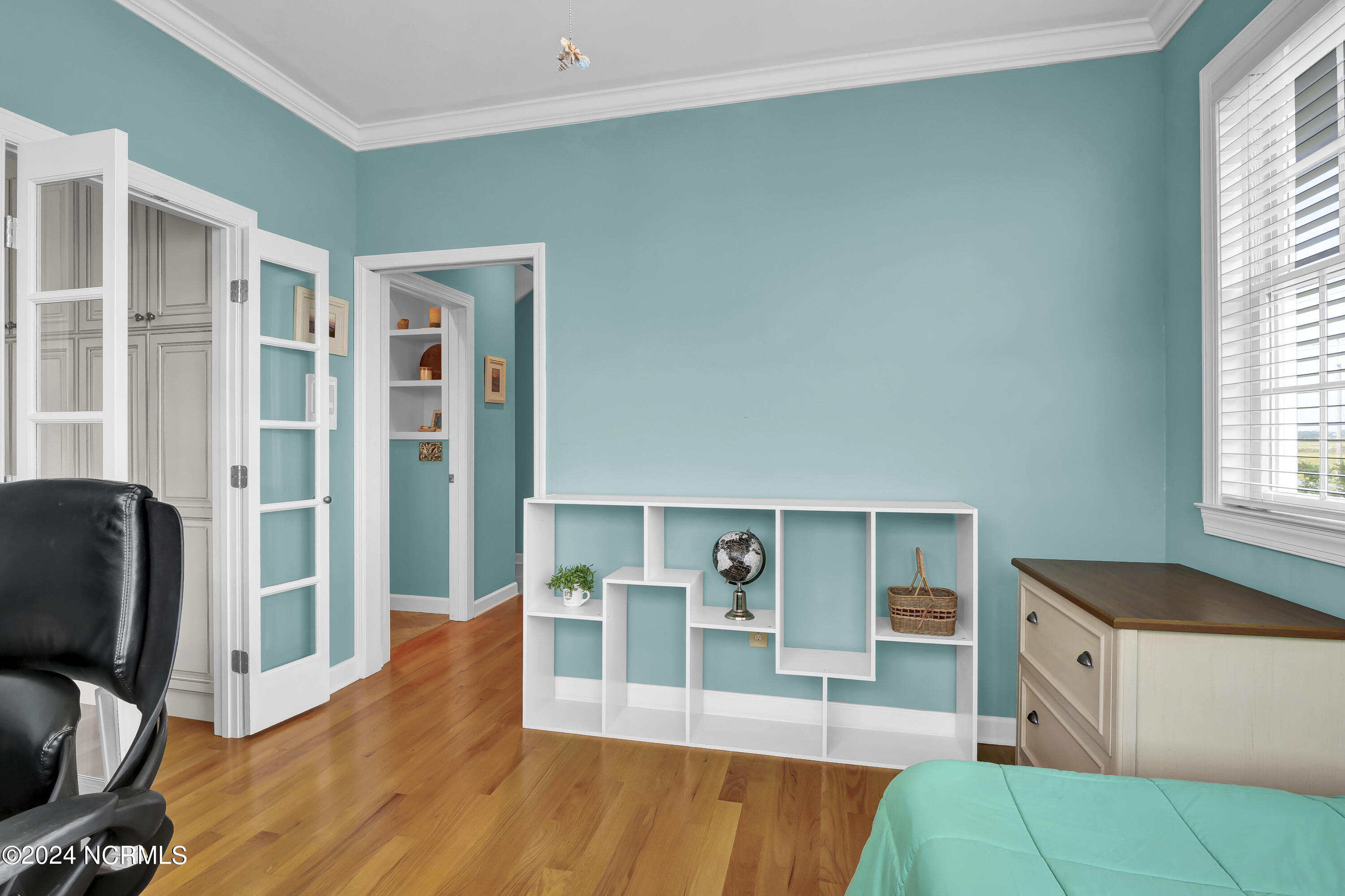 2612 N Lumina Avenue