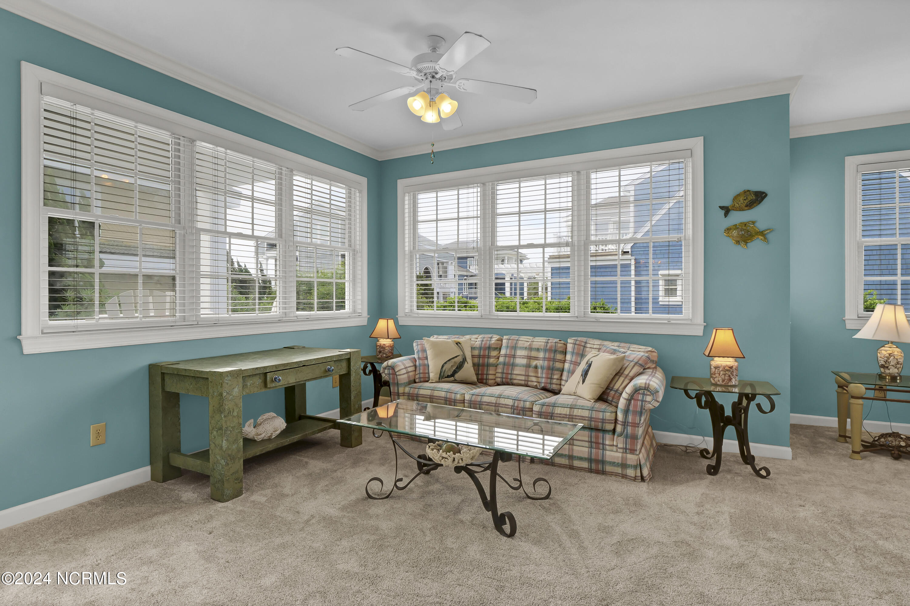 2612 N Lumina Avenue