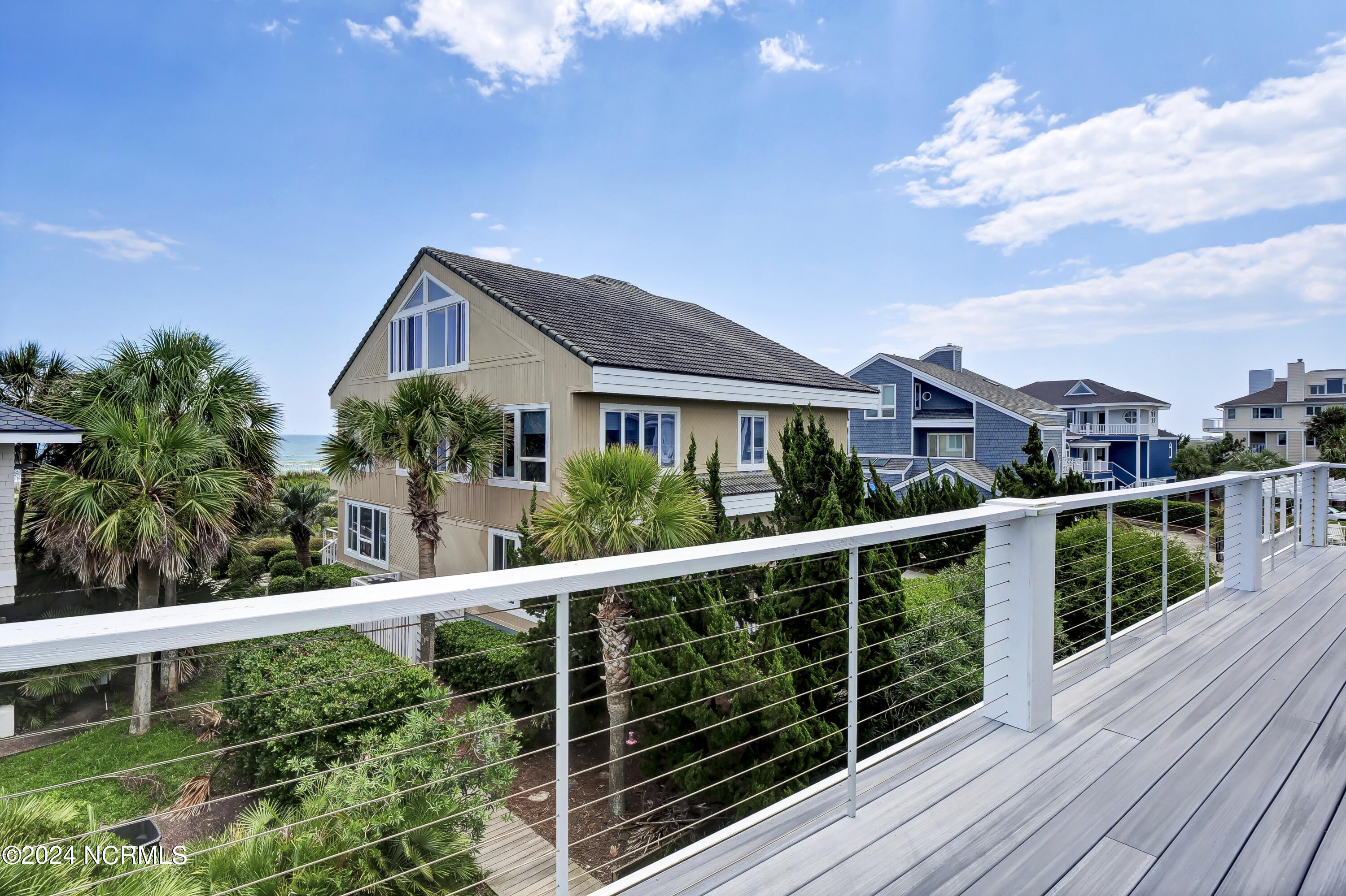 2612 N Lumina Avenue