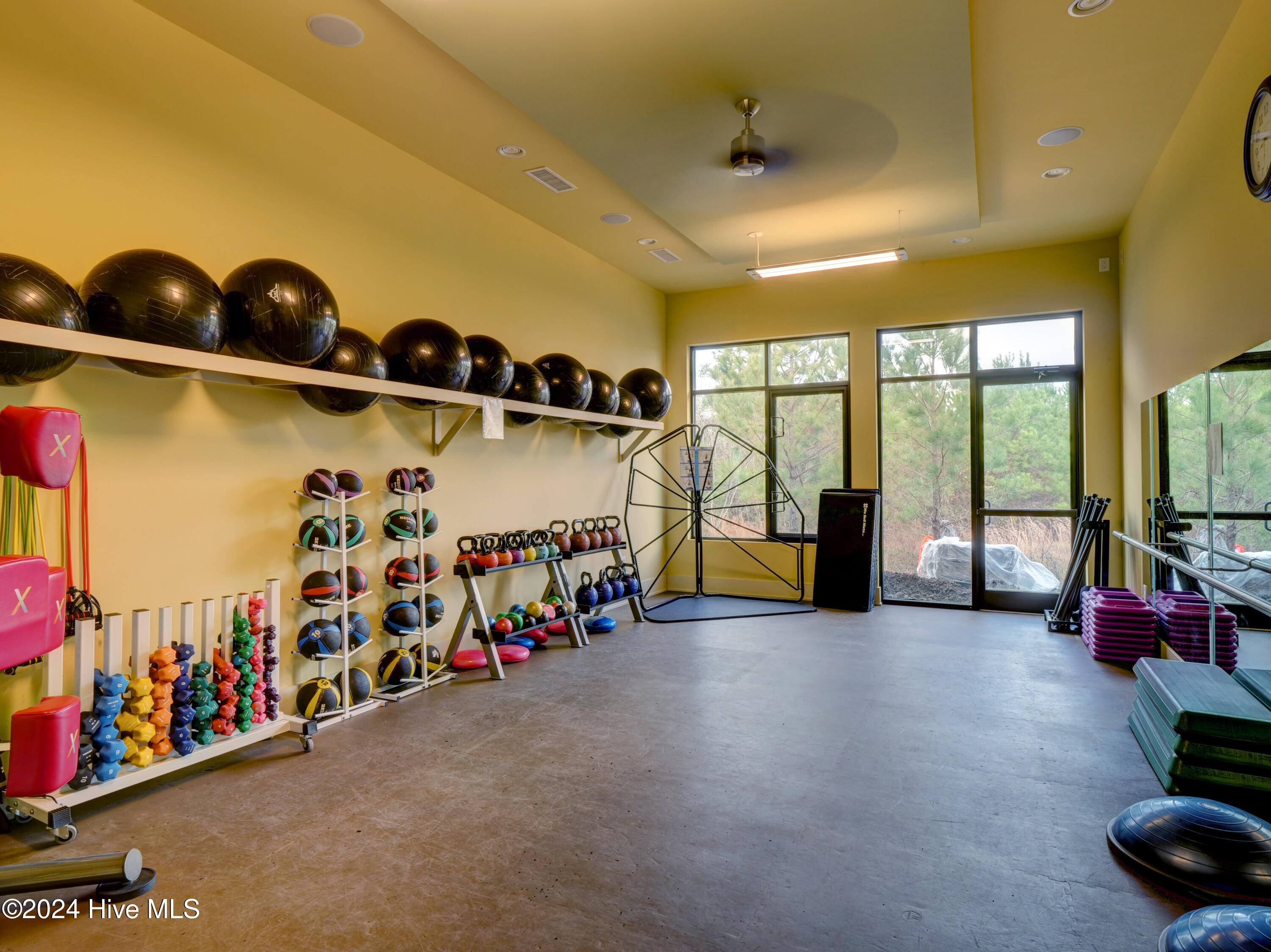 2619 W Timber Crest Drive NE