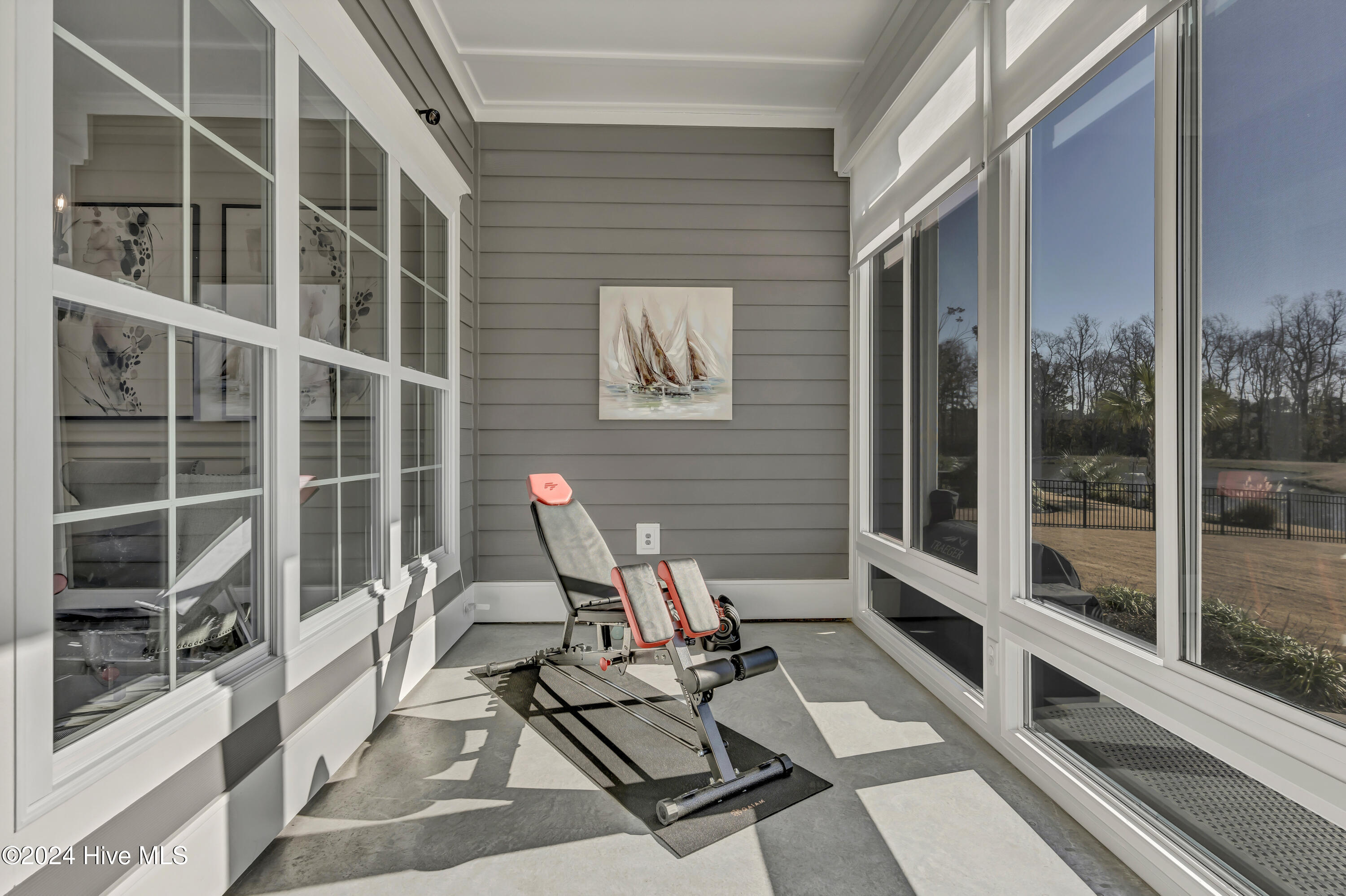 2619 W Timber Crest Drive NE