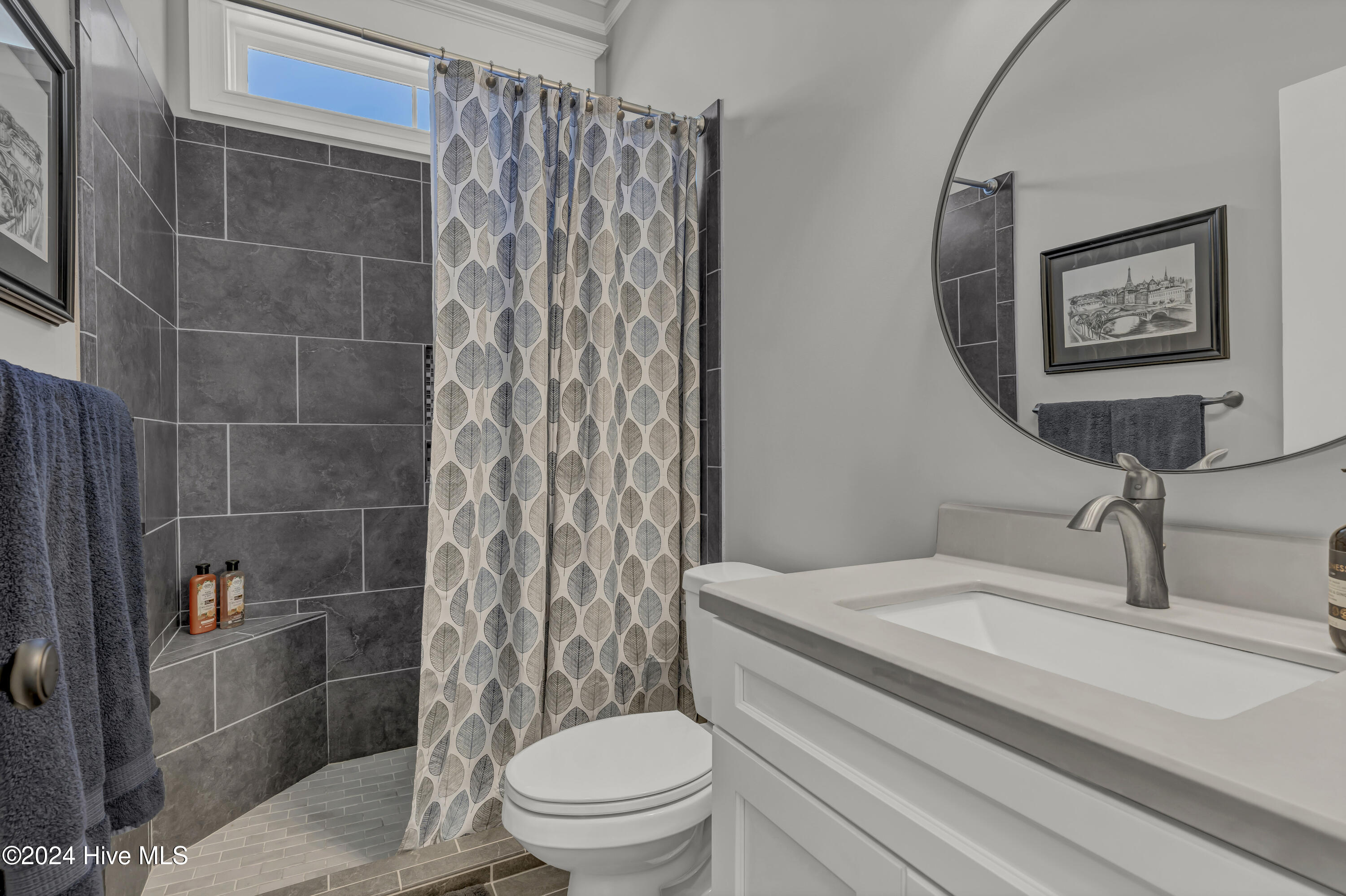 2619 W Timber Crest Drive NE