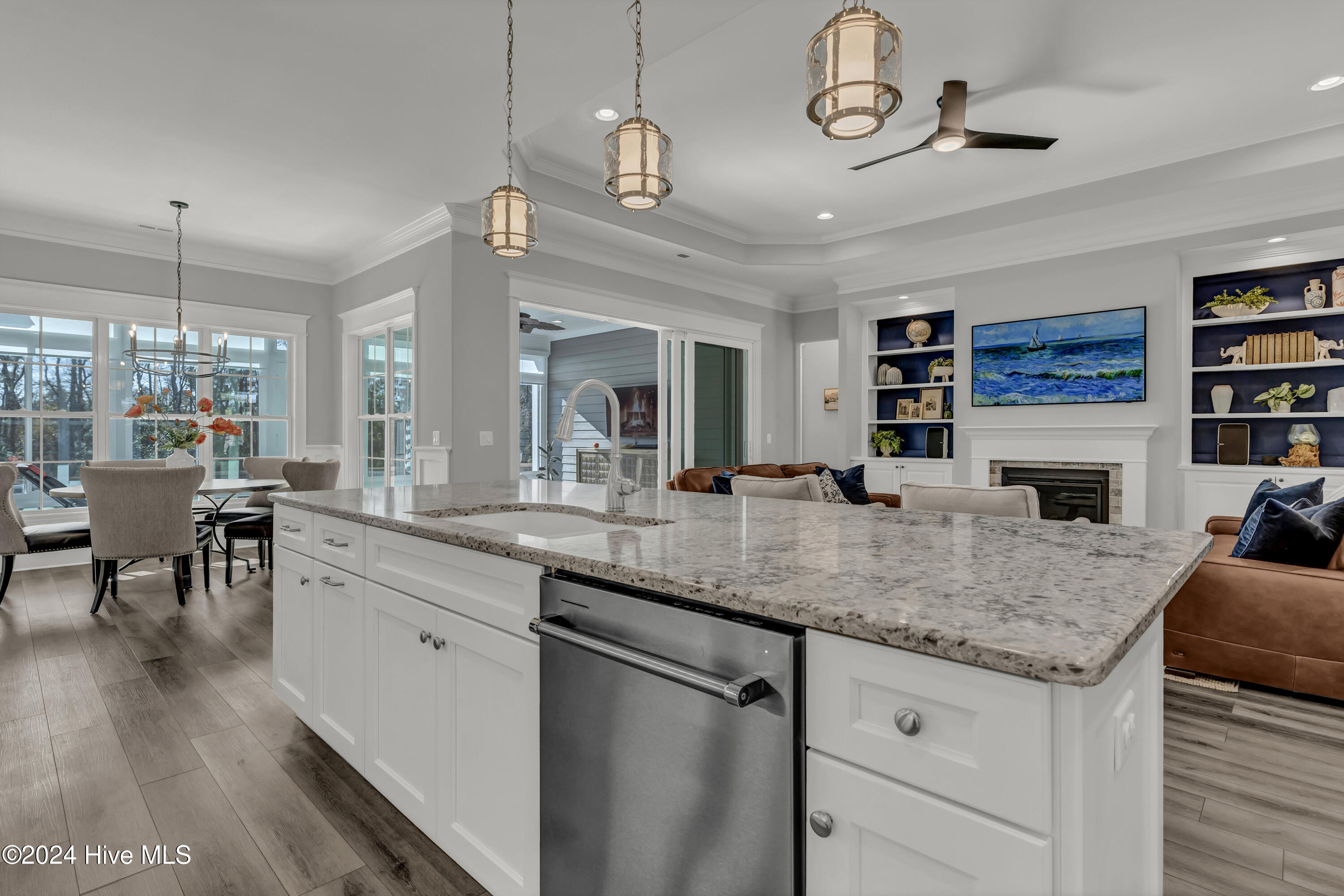 2619 W Timber Crest Drive NE