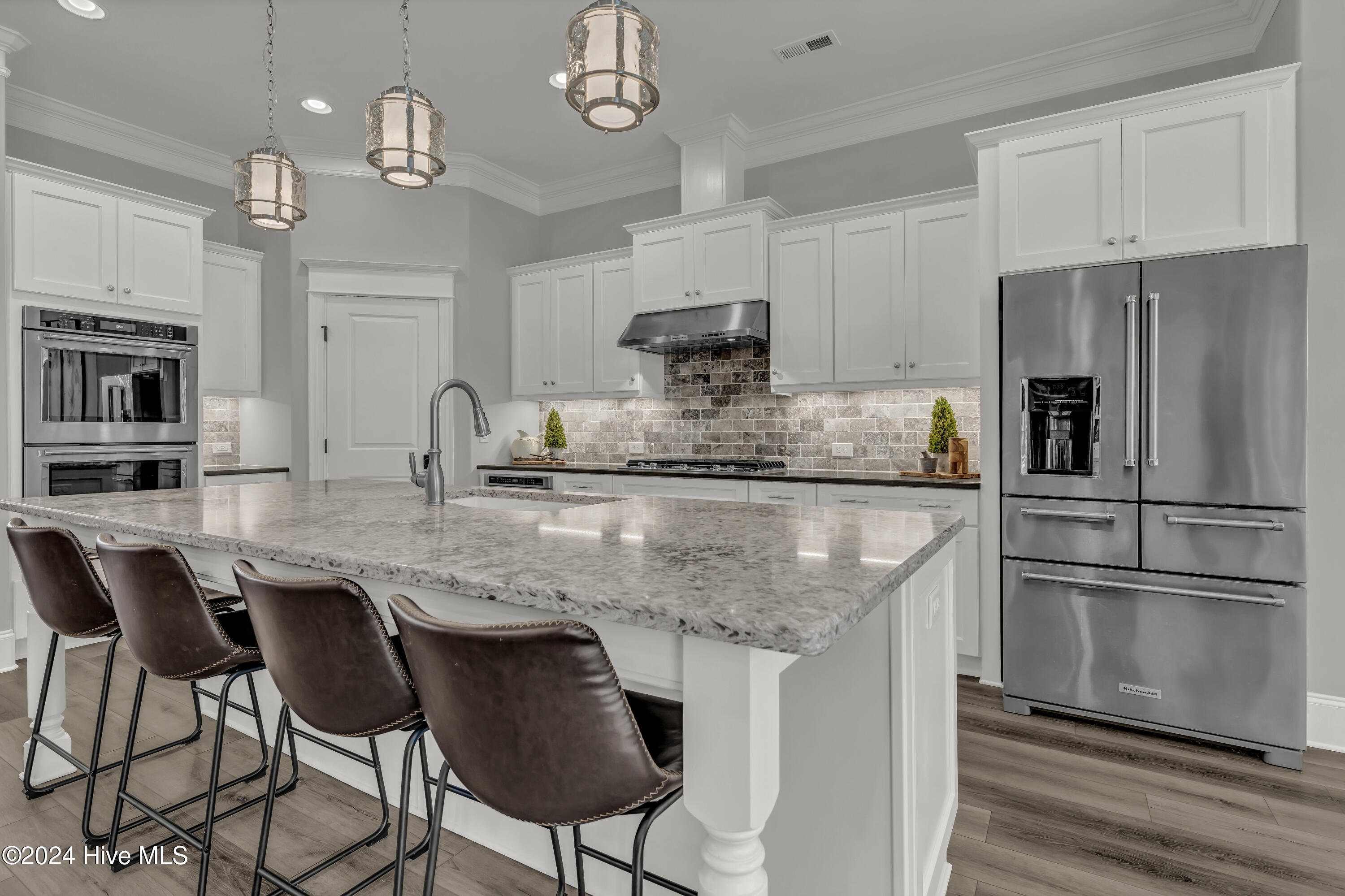 2619 W Timber Crest Drive NE