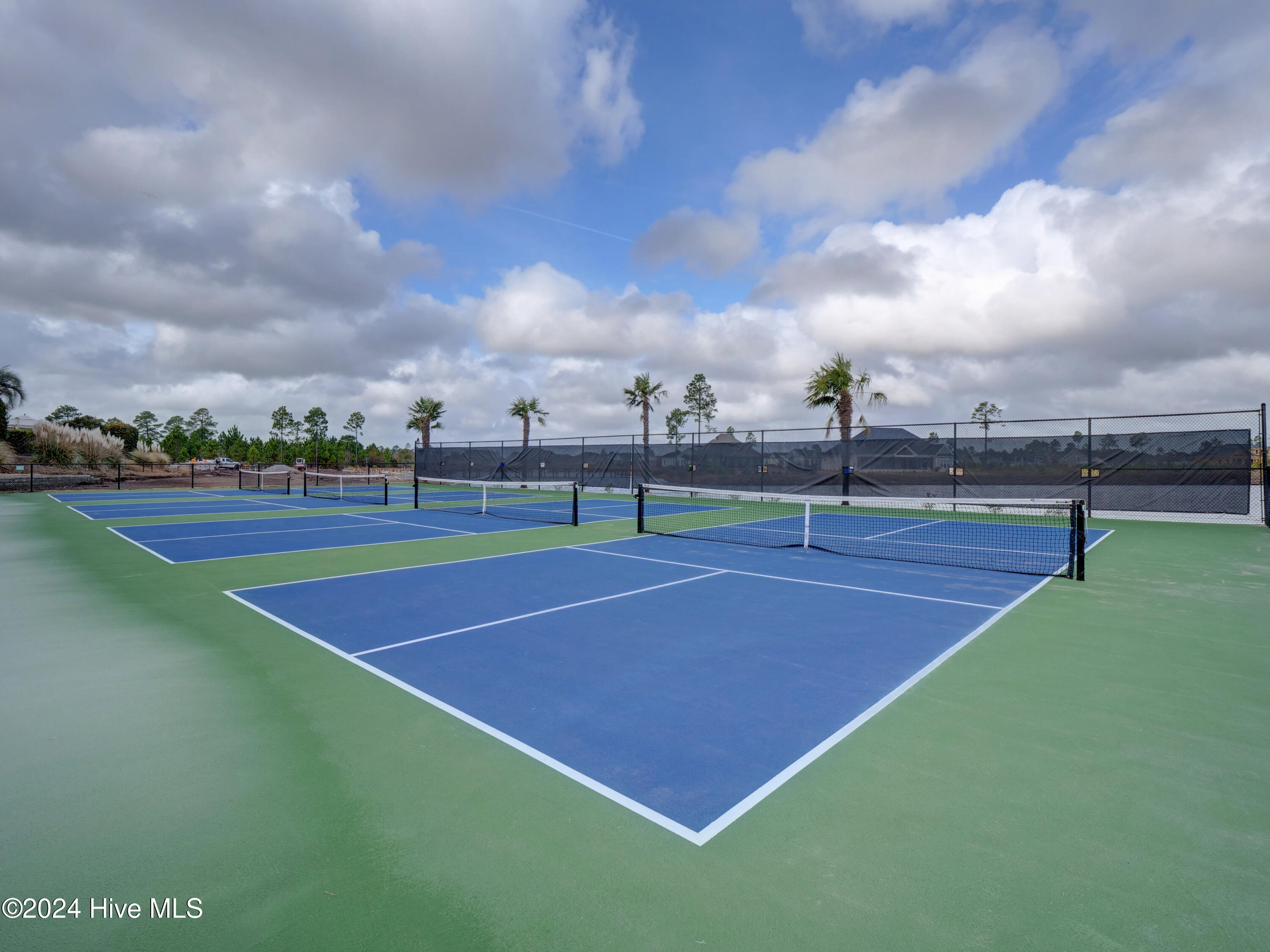 2619 W Timber Crest Drive NE