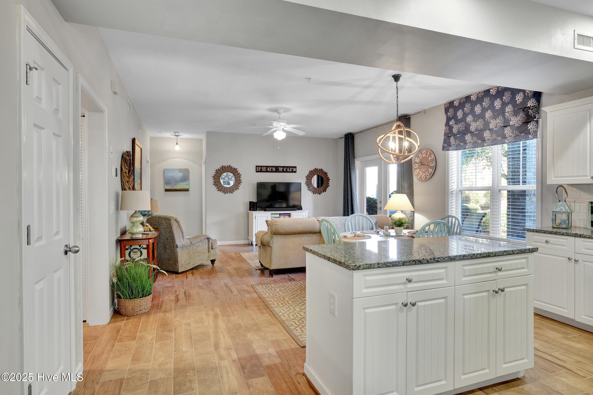 4136 Vanessa Drive SE, Unit 5