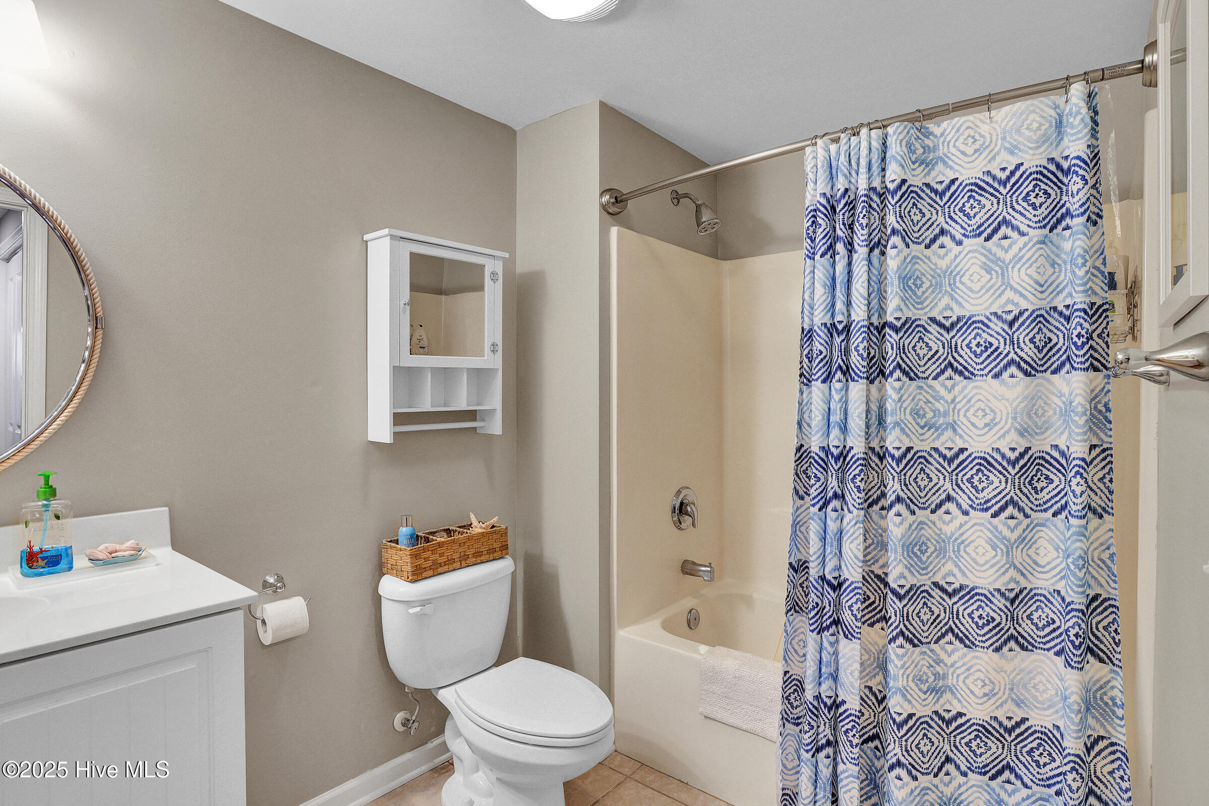 4136 Vanessa Drive SE, Unit 5