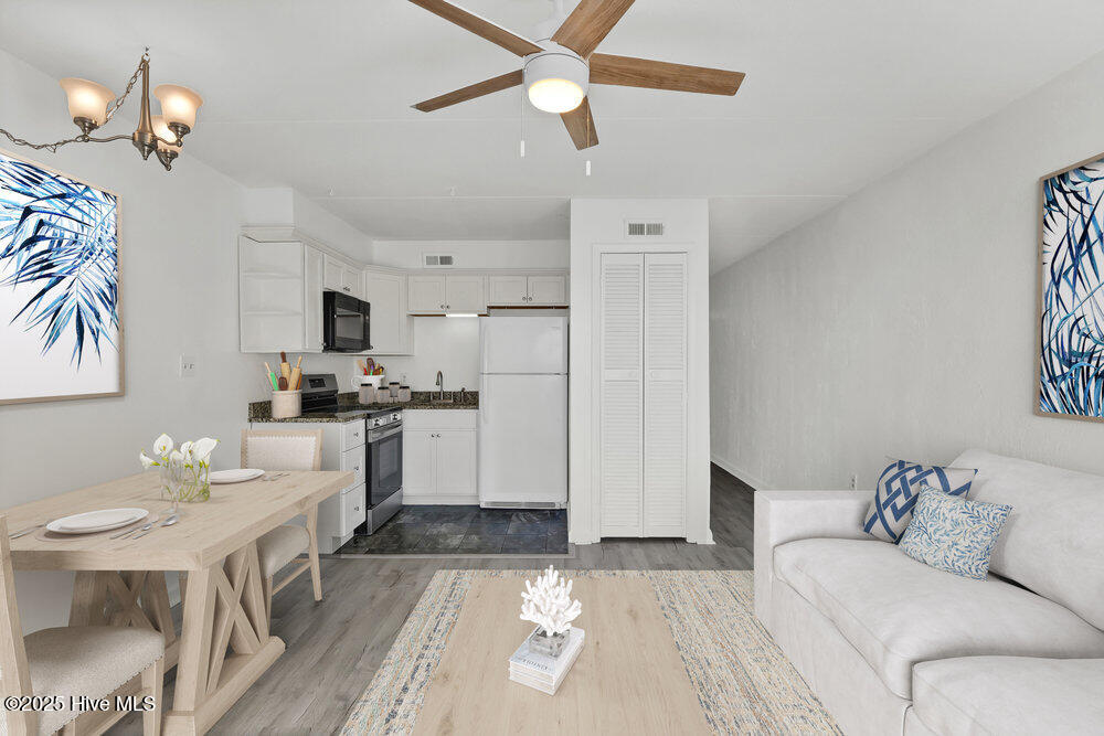 222 N Carolina Beach Avenue N Unit: Unit 314