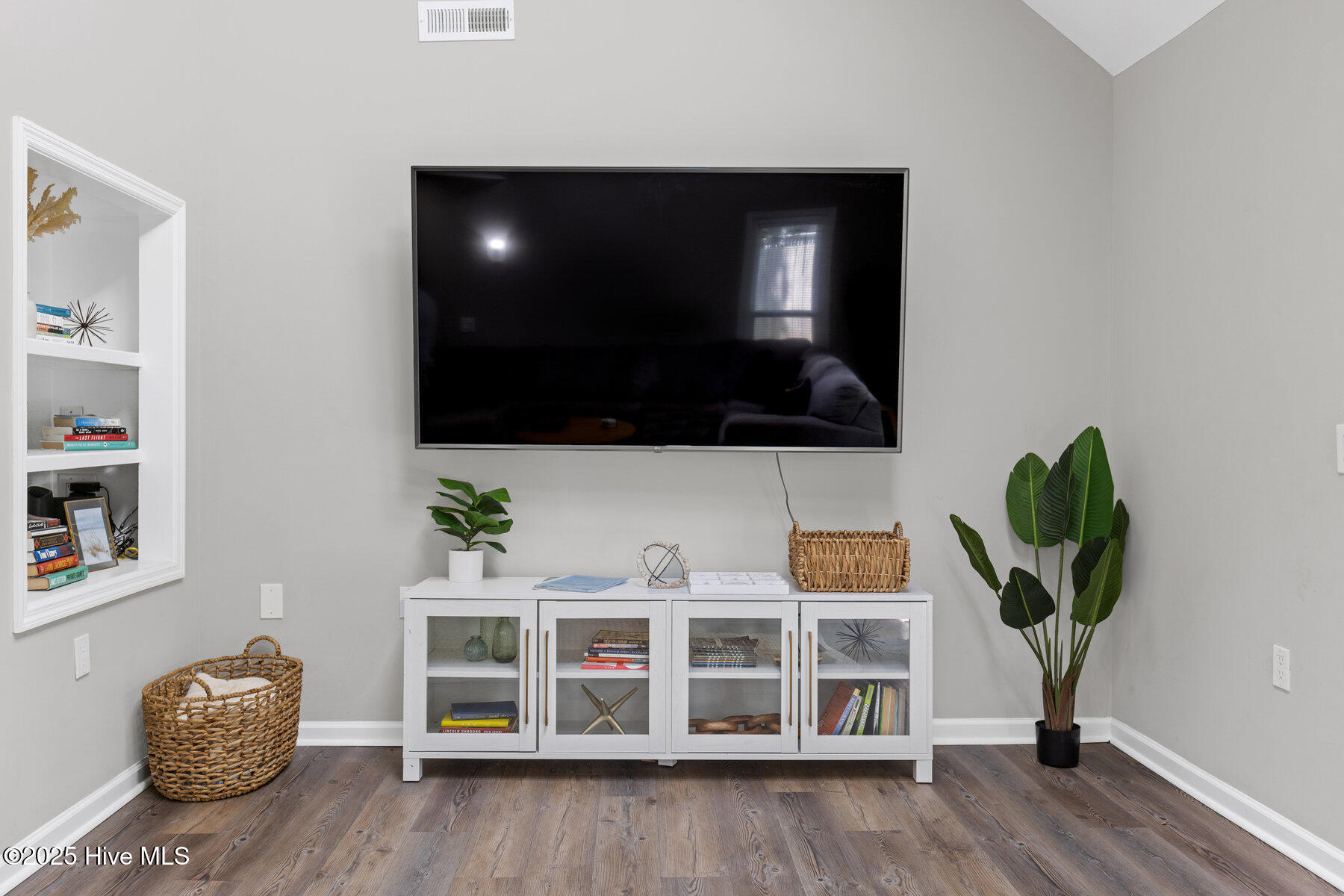 6101 Greenville Loop Road