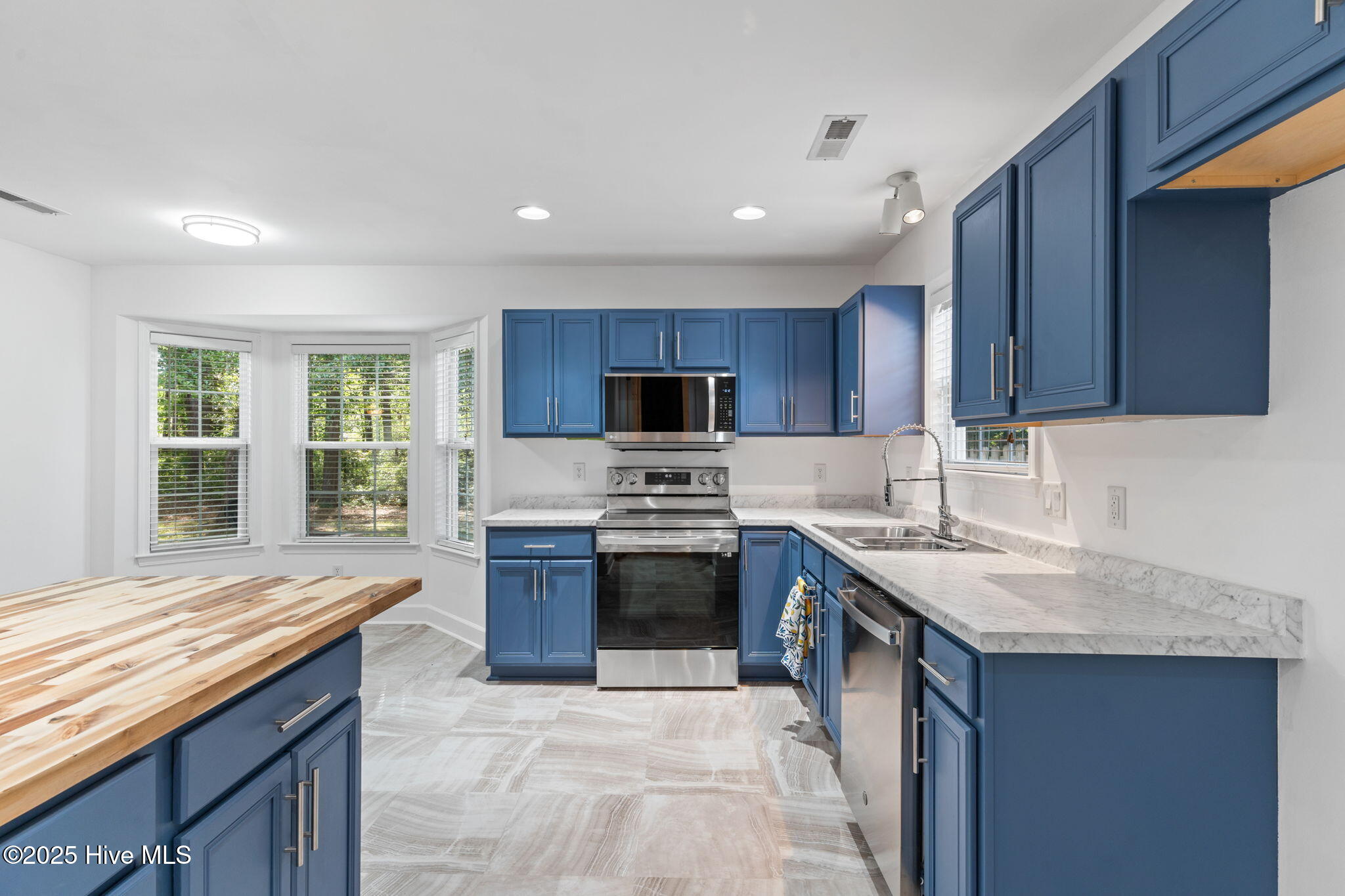 8525 Primm Forest Drive