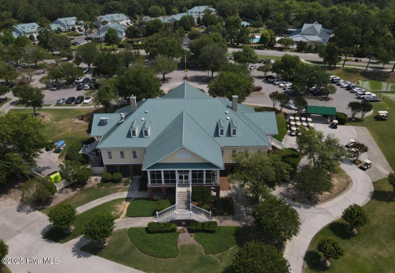 1626 Amberwood Drive SE