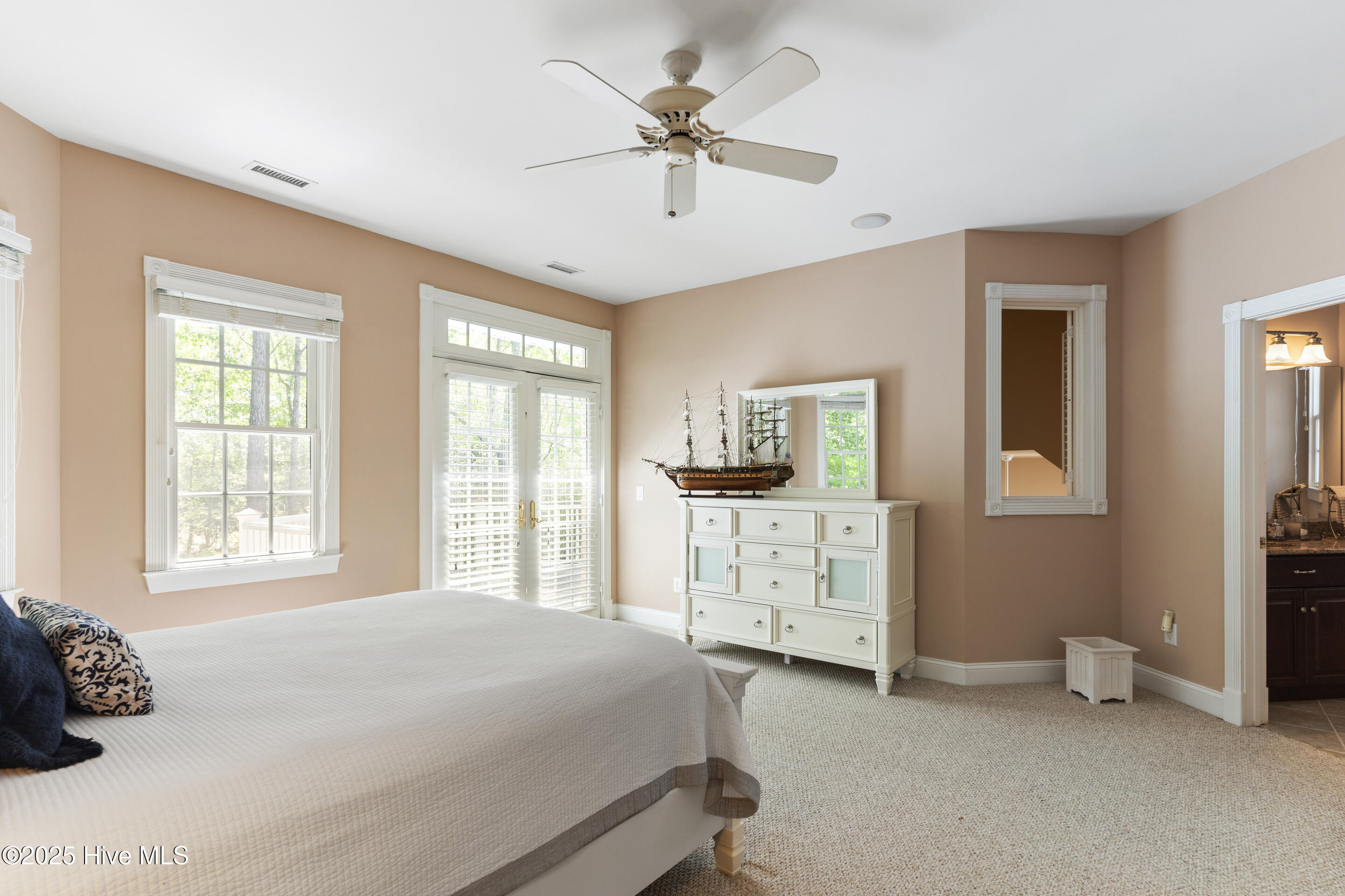 1626 Amberwood Drive SE