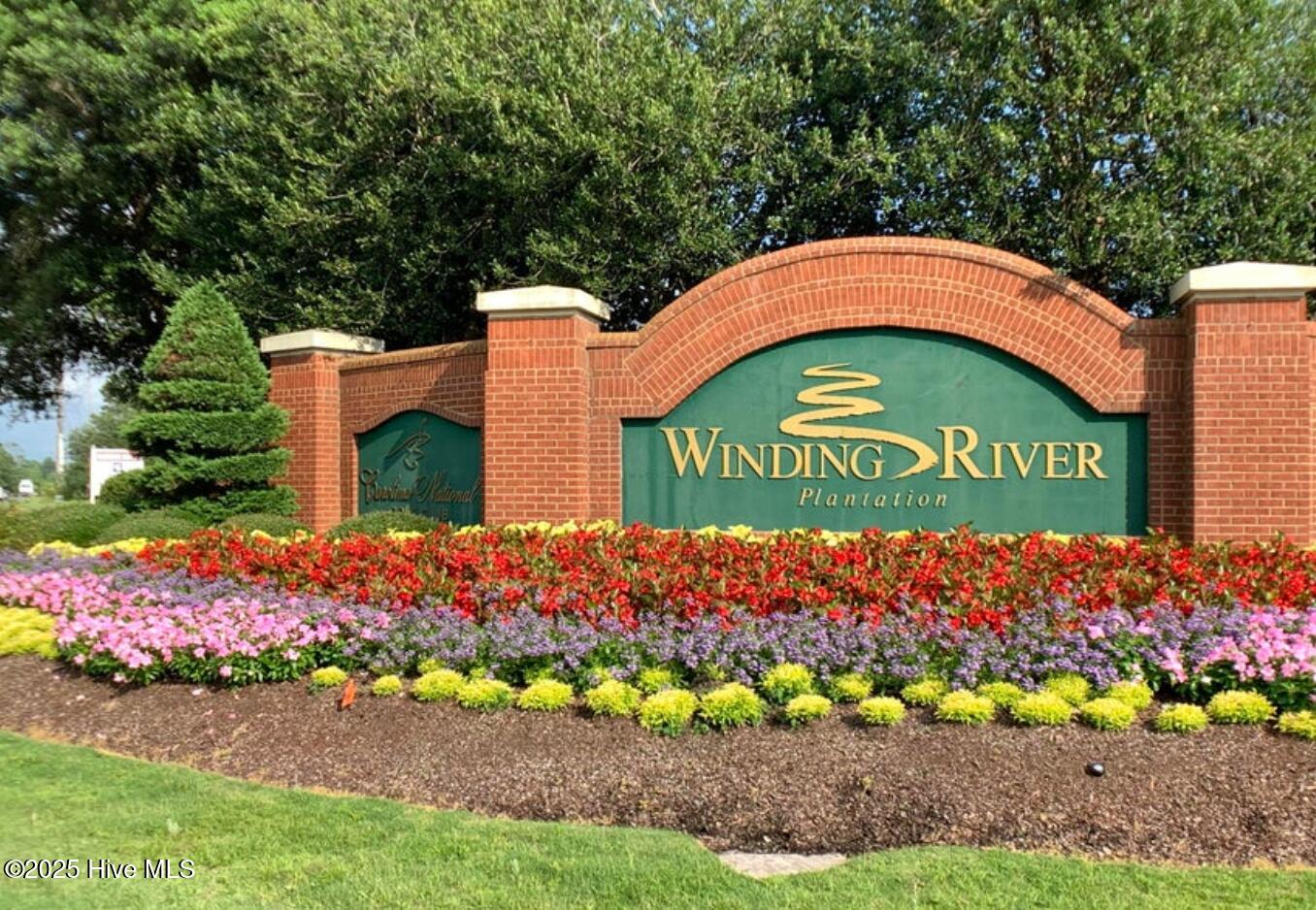 1626 Amberwood Drive SE